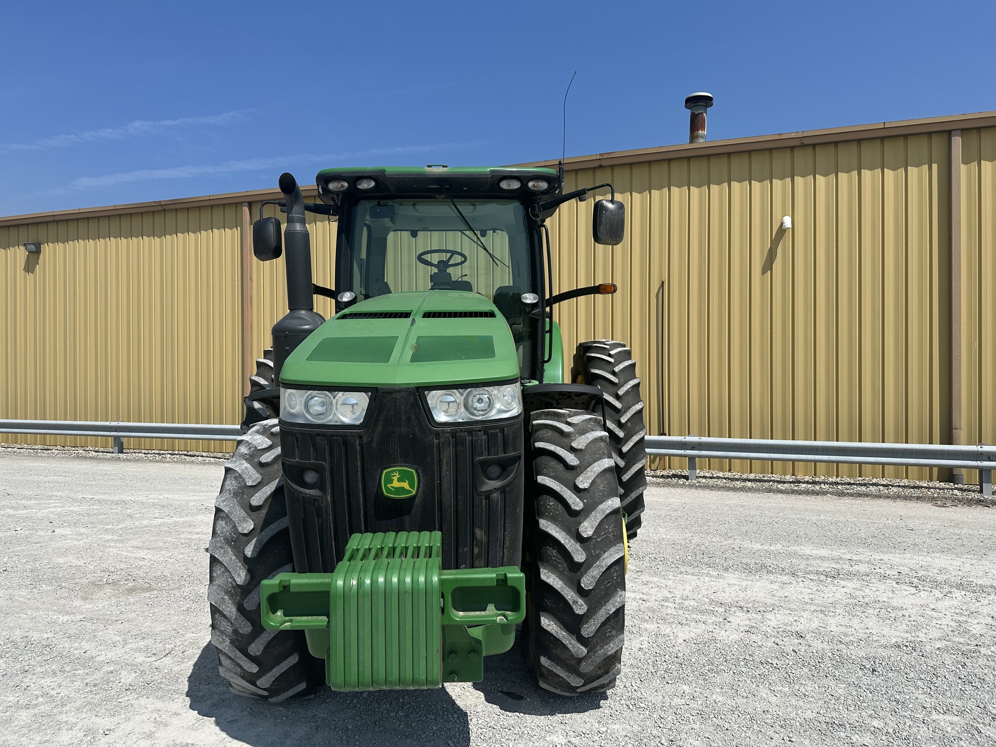 2012 John Deere 8335R Image 8