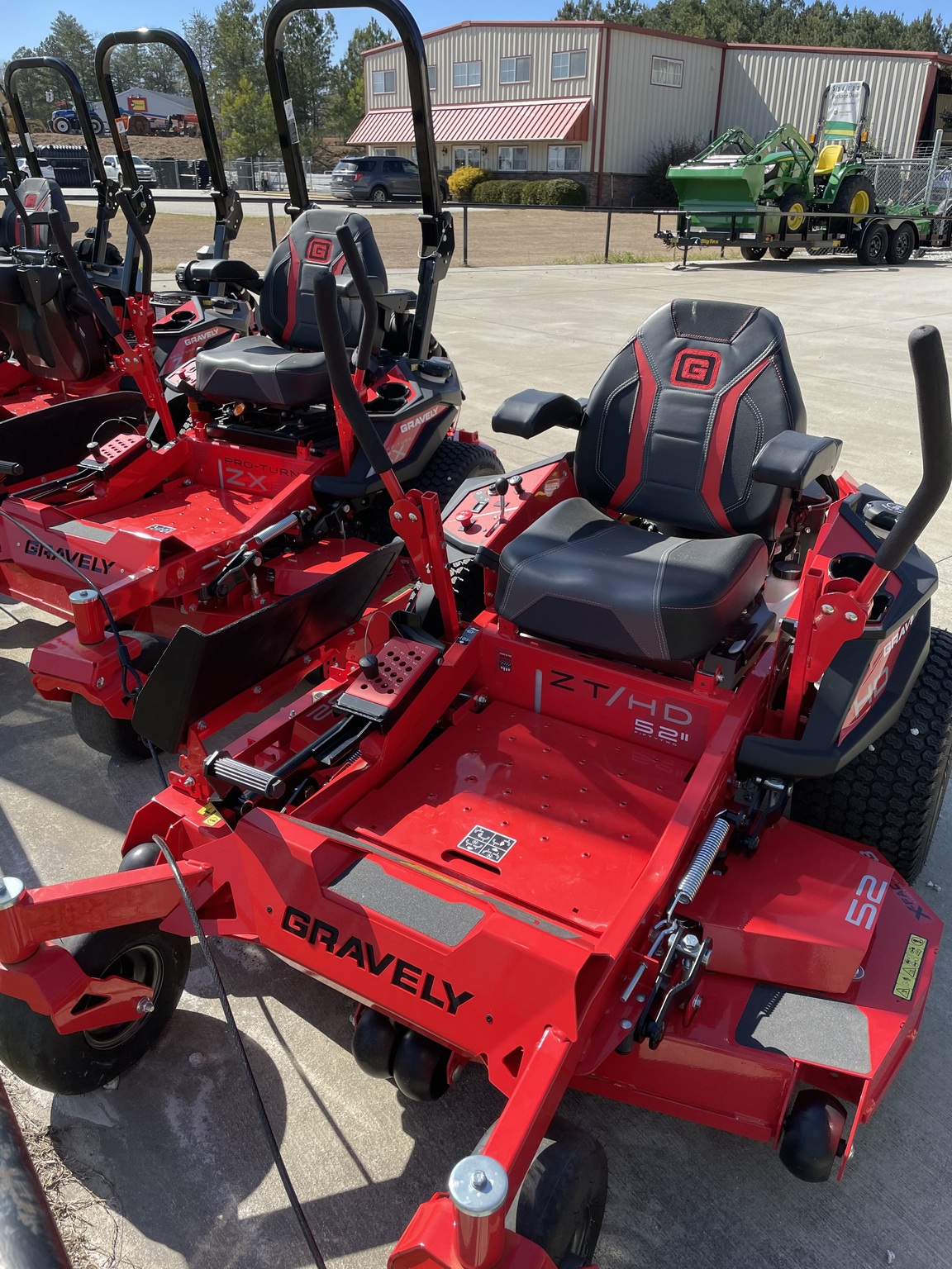 2022 Gravely ZTHD 52 Image 6