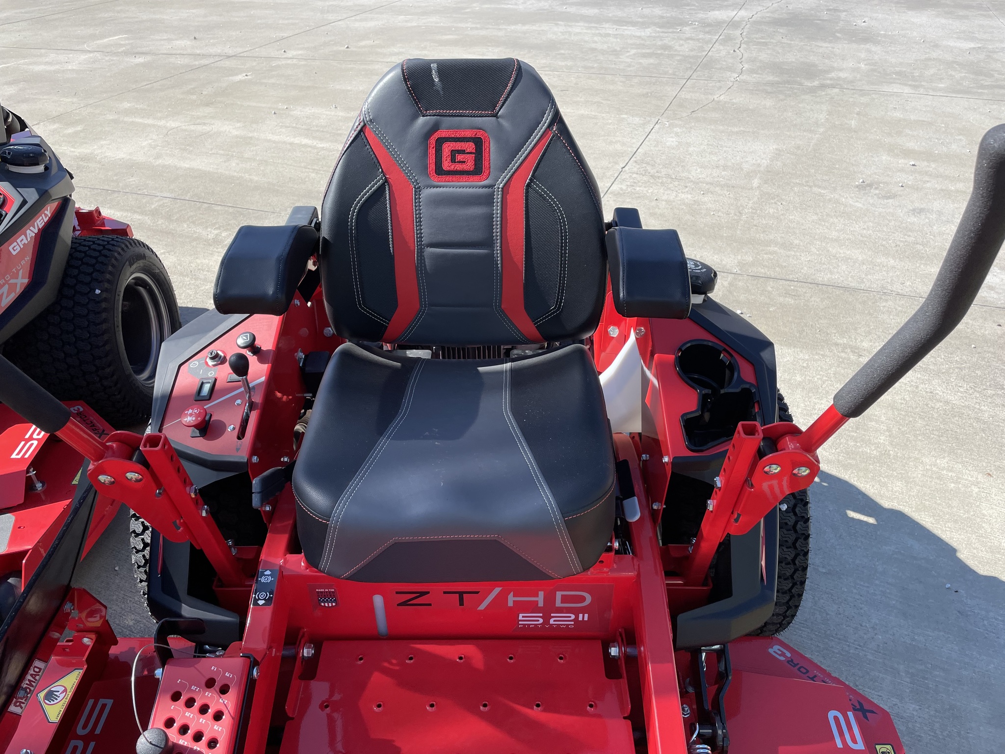 2022 Gravely ZTHD 52 Image 7