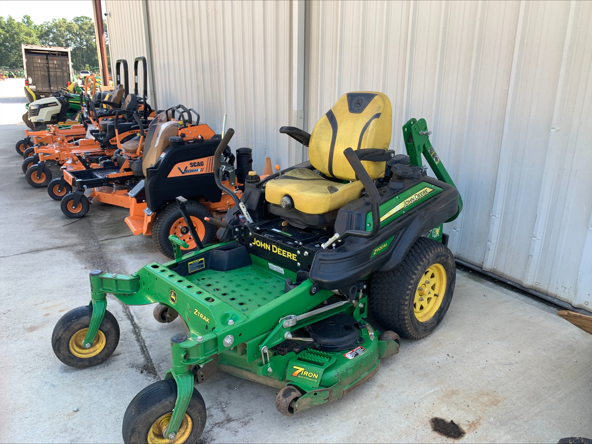 2021 John Deere Z920M Image 3