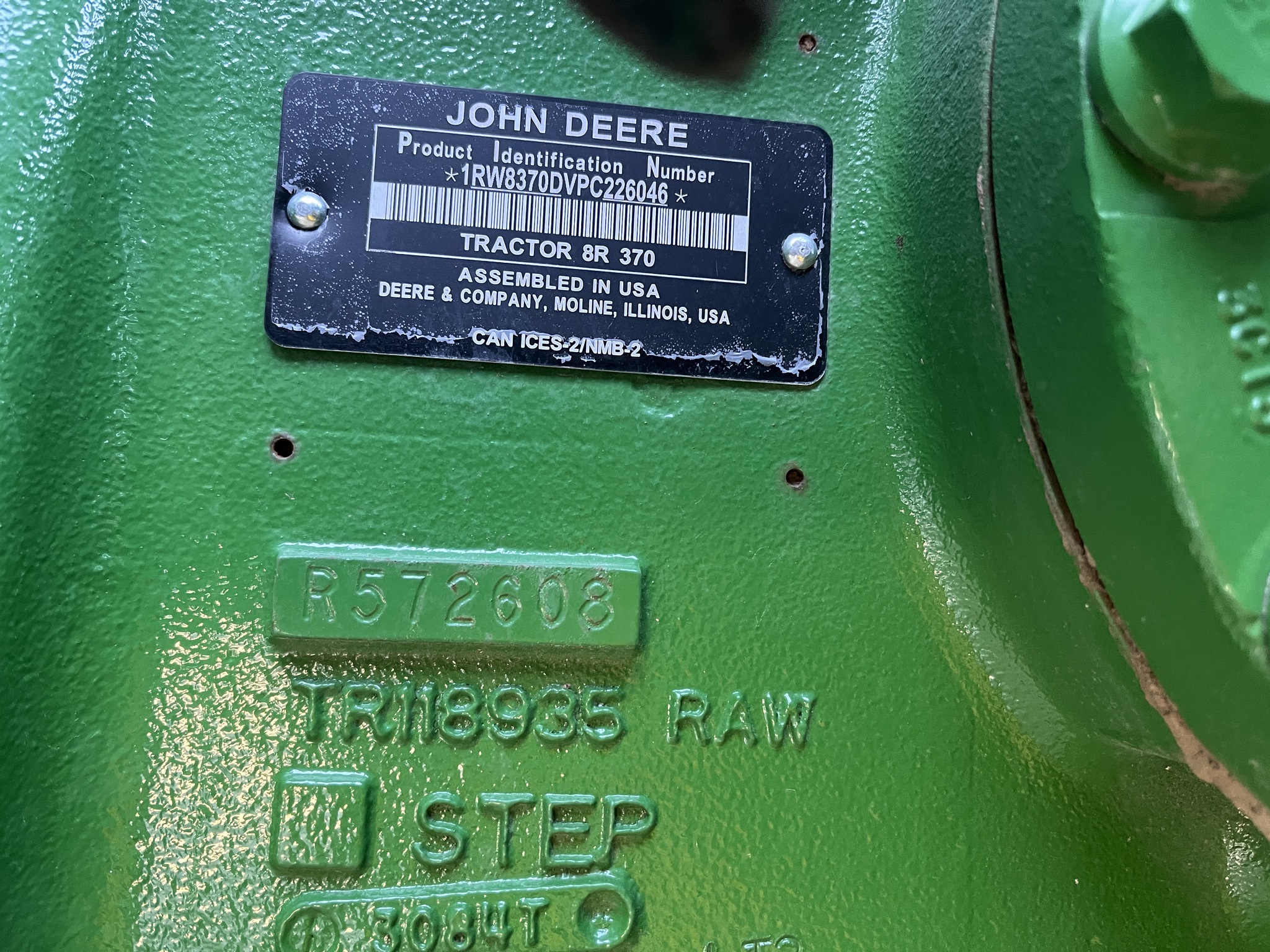  2023 John Deere 8R 370 at Heritage Tractor in Kewanee, IL