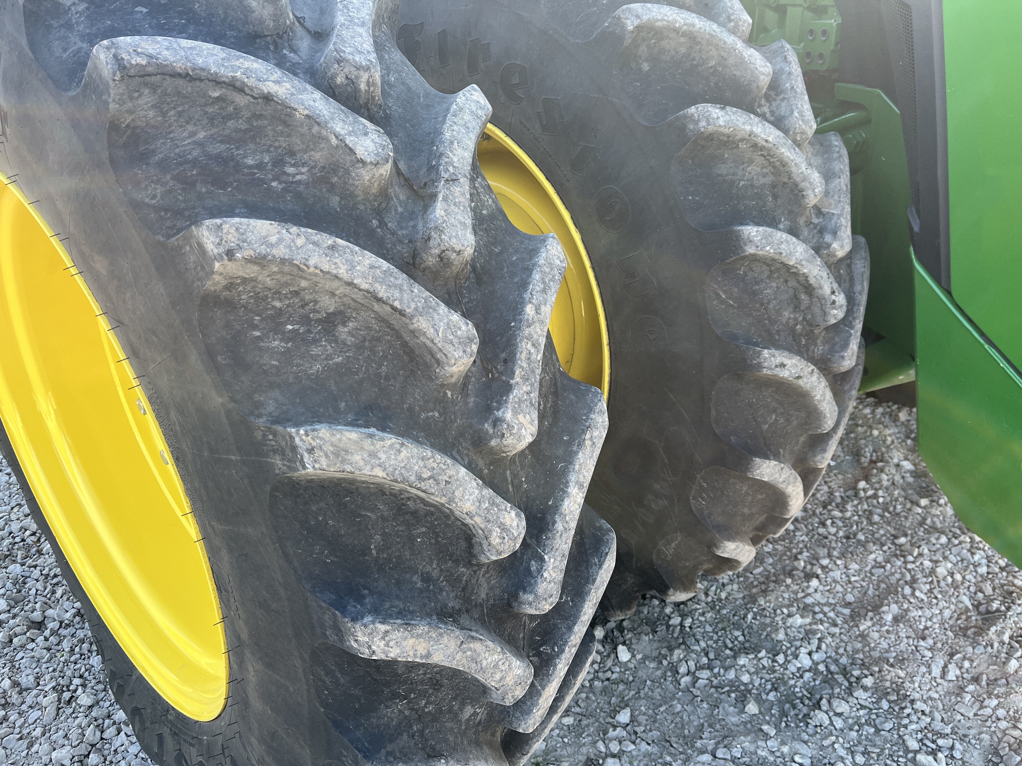  2023 John Deere 8R 370 at Heritage Tractor in Kewanee, IL