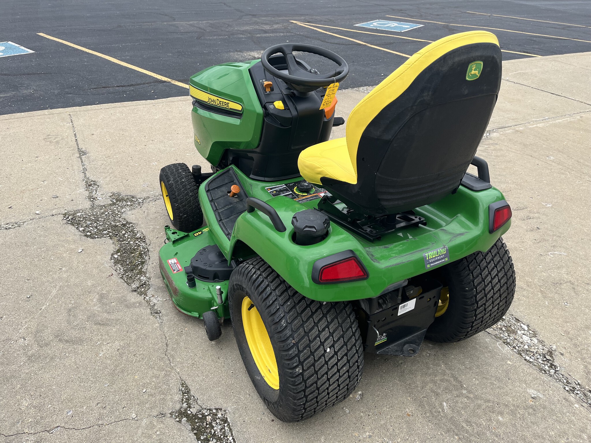 2024 John Deere X590 Image 6