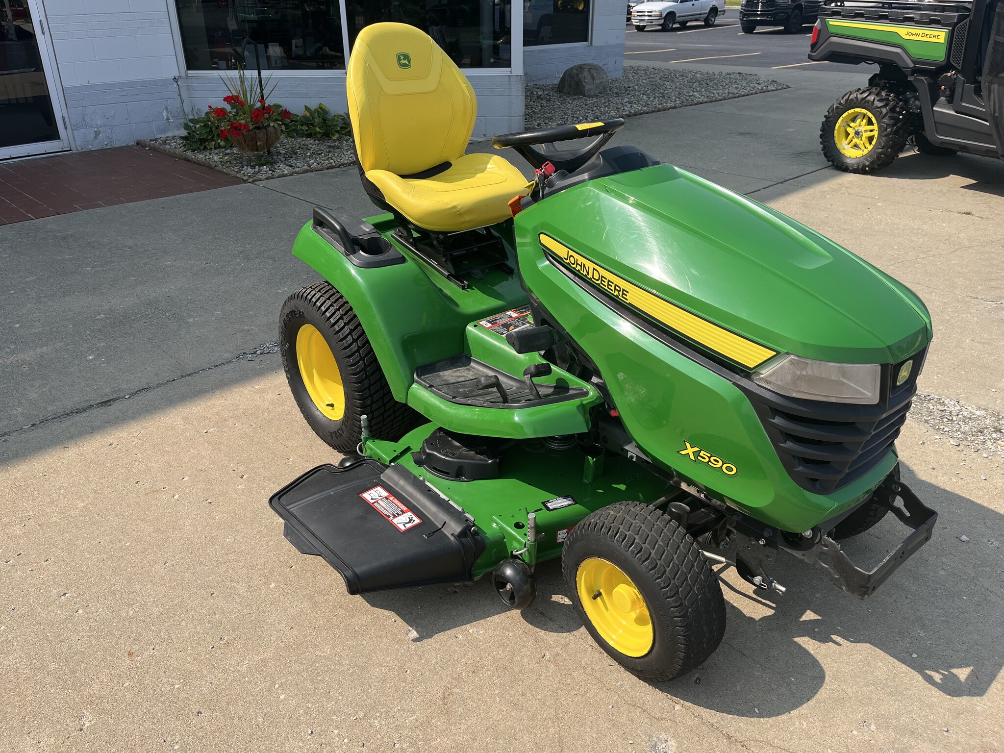 2024 John Deere X590 Image 1