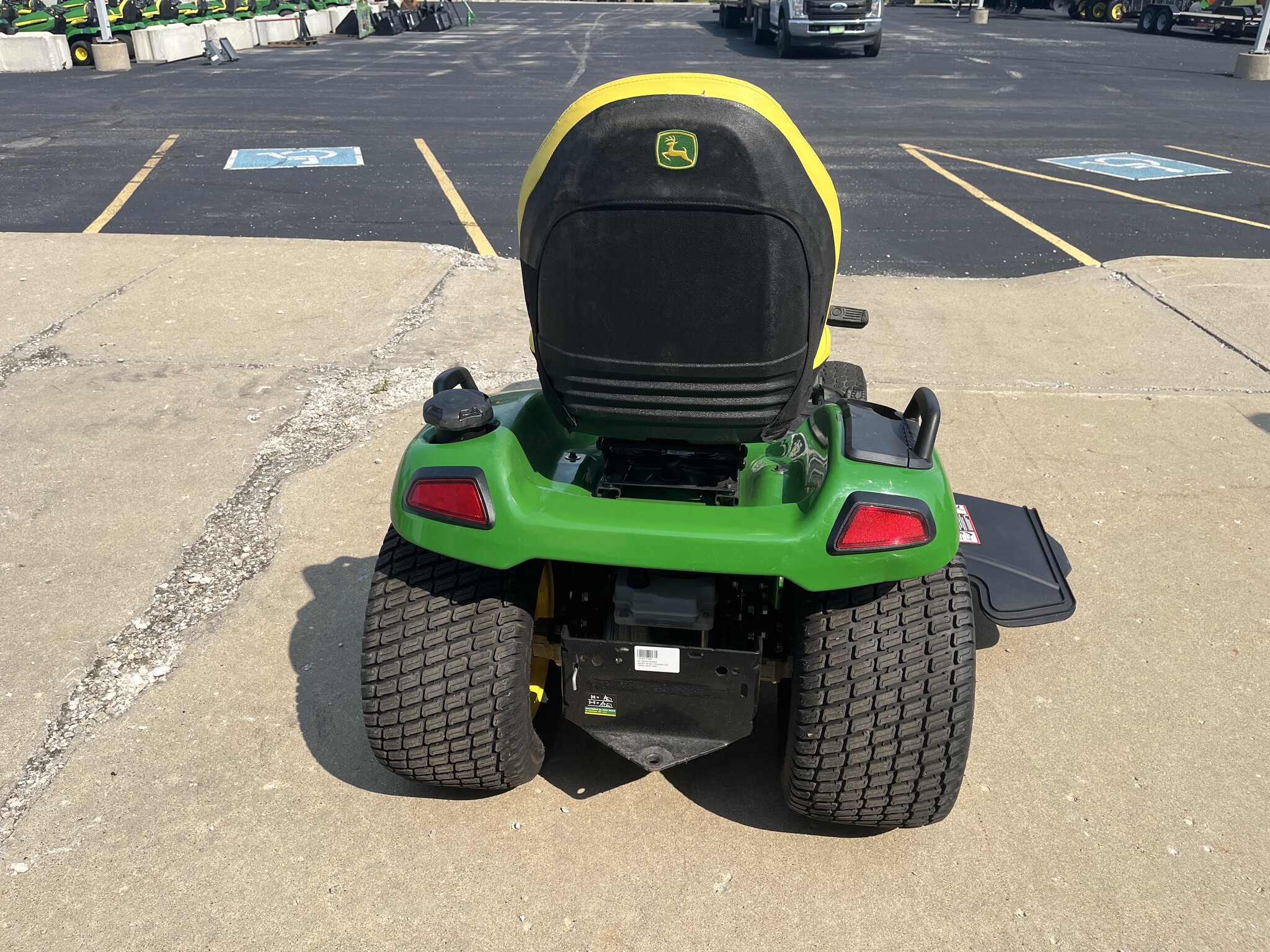 2024 John Deere X590 Image 4
