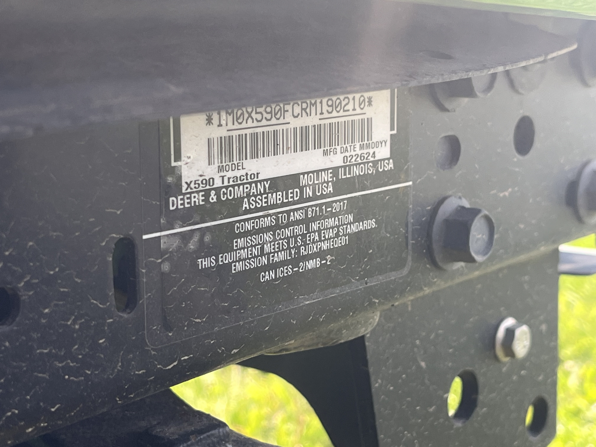 2024 John Deere X590 Image 12