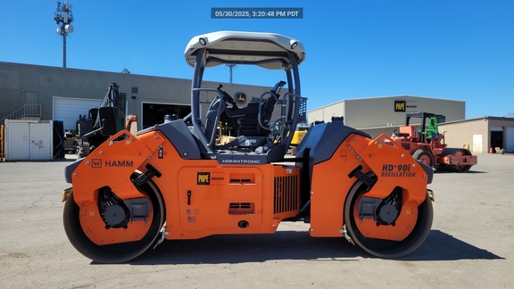 Photo of a 2022 Hamm HD90VO
