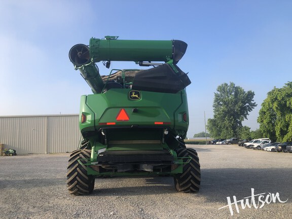 Photo of 2024 John Deere X9 1000