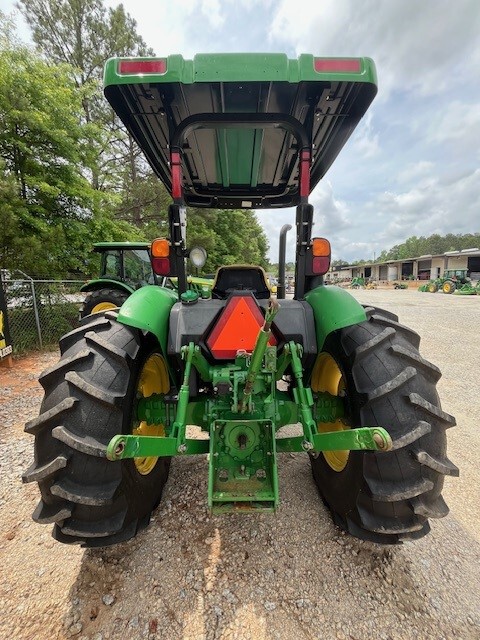 2015 John Deere 5045E Image 4