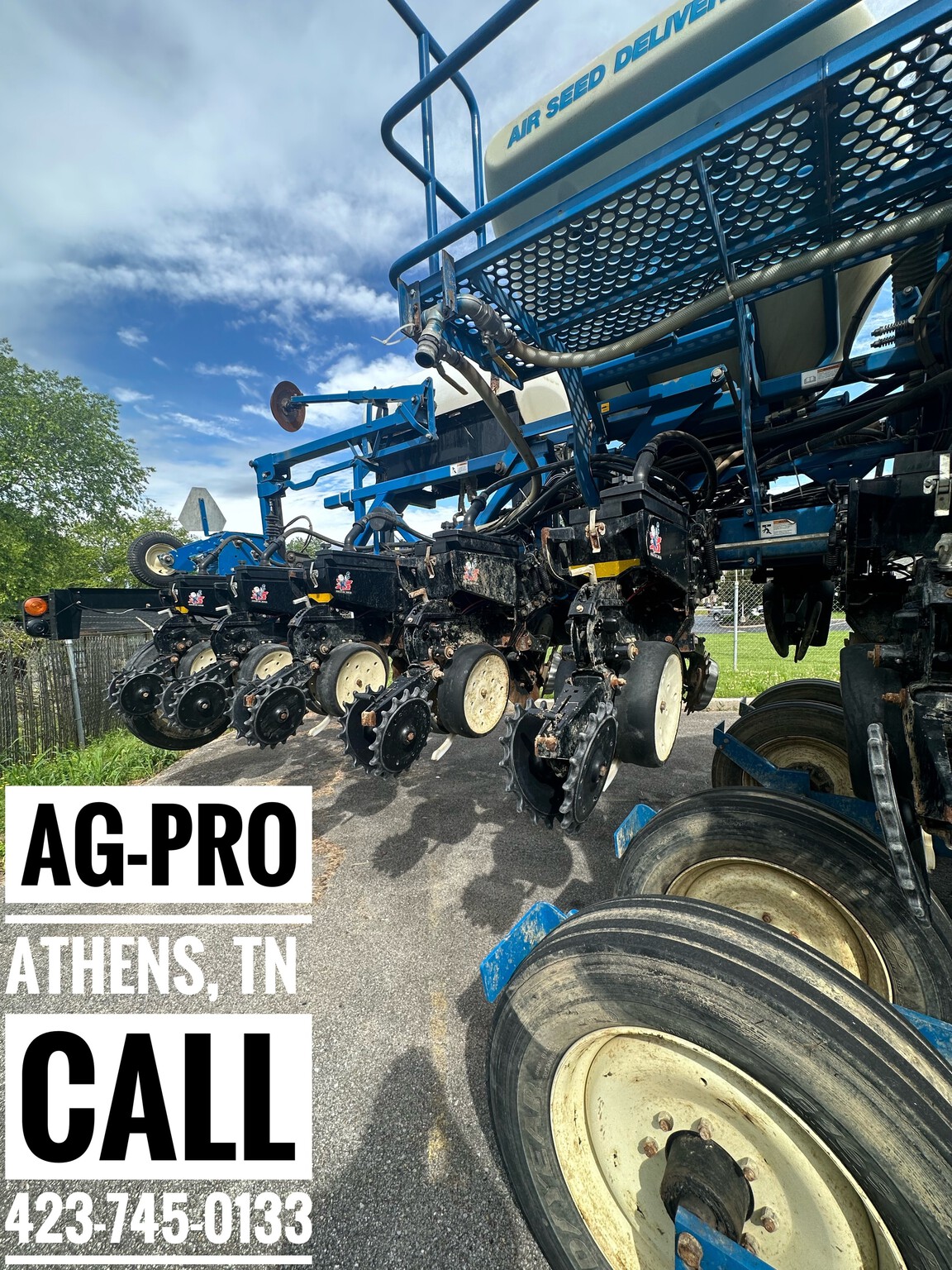 2015 Kinze 3600 Image 2