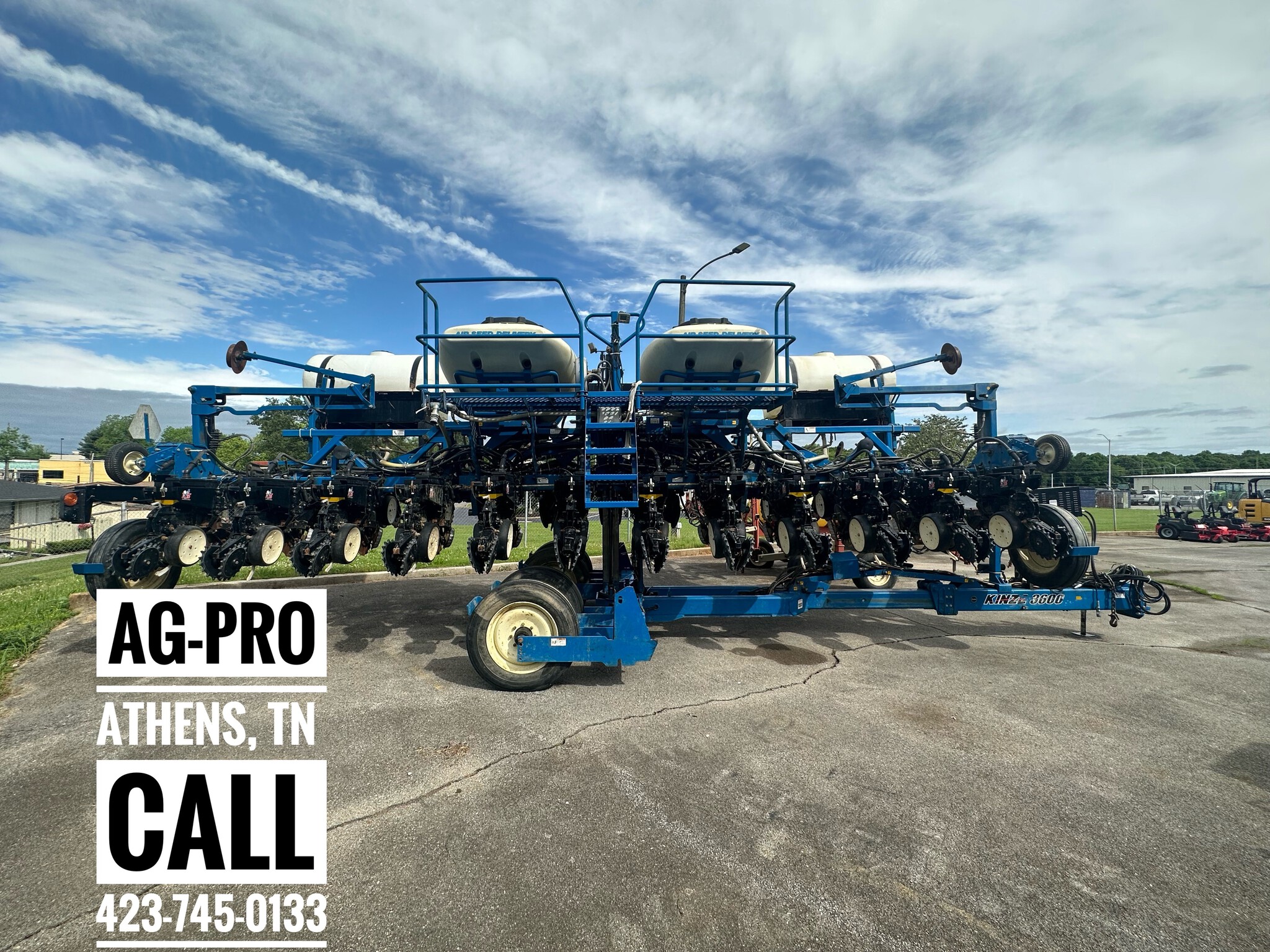 2015 Kinze 3600 Image 1