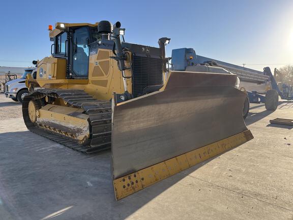 Product image 2 | 4re Equipment | ID: product-earthmoving-john-deere-950k-dozers-201243