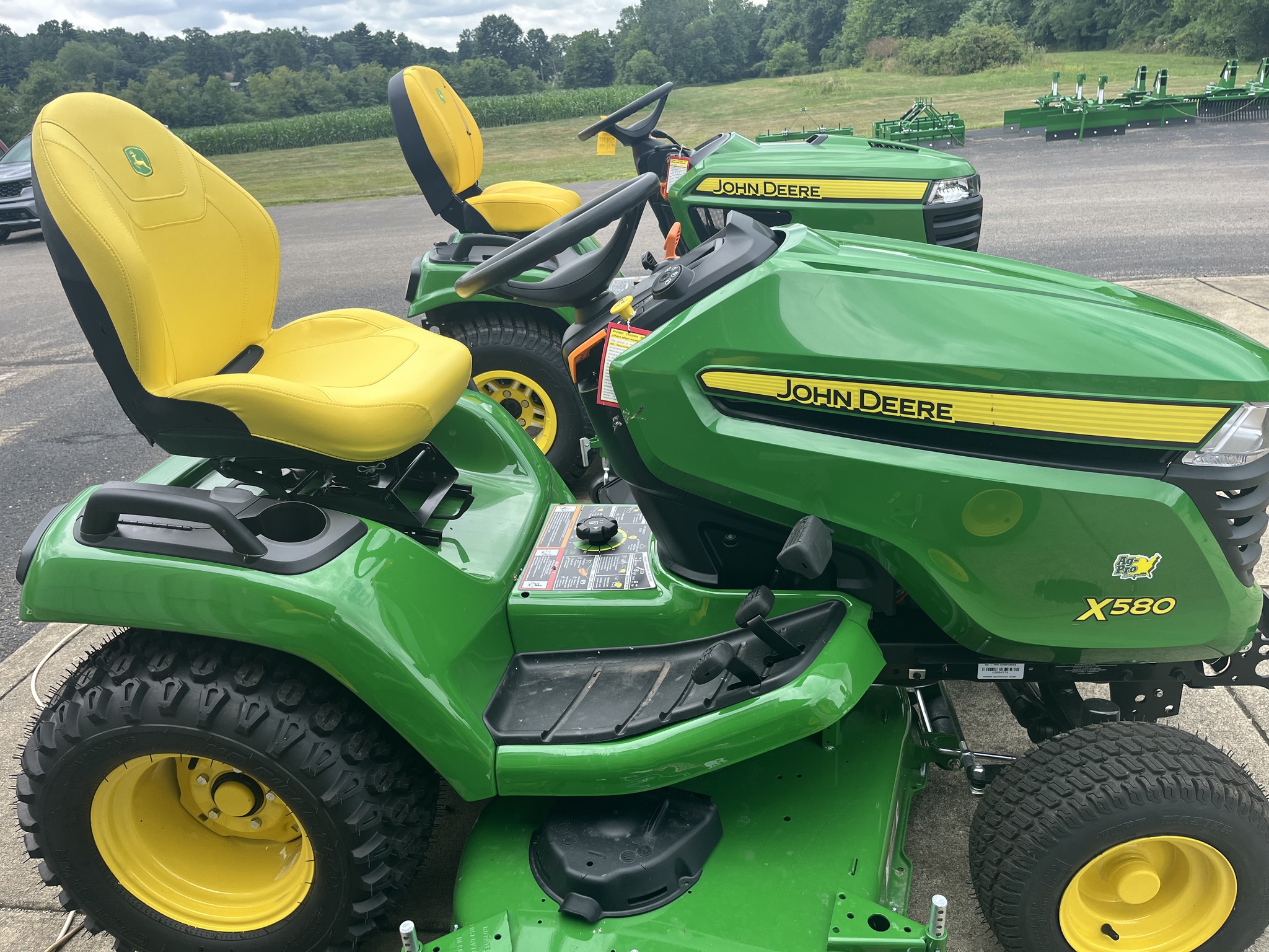 2025 John Deere X580A Image 2