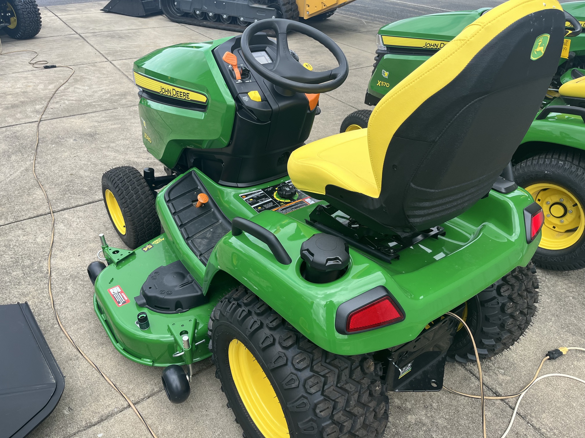 2025 John Deere X580A Image 6