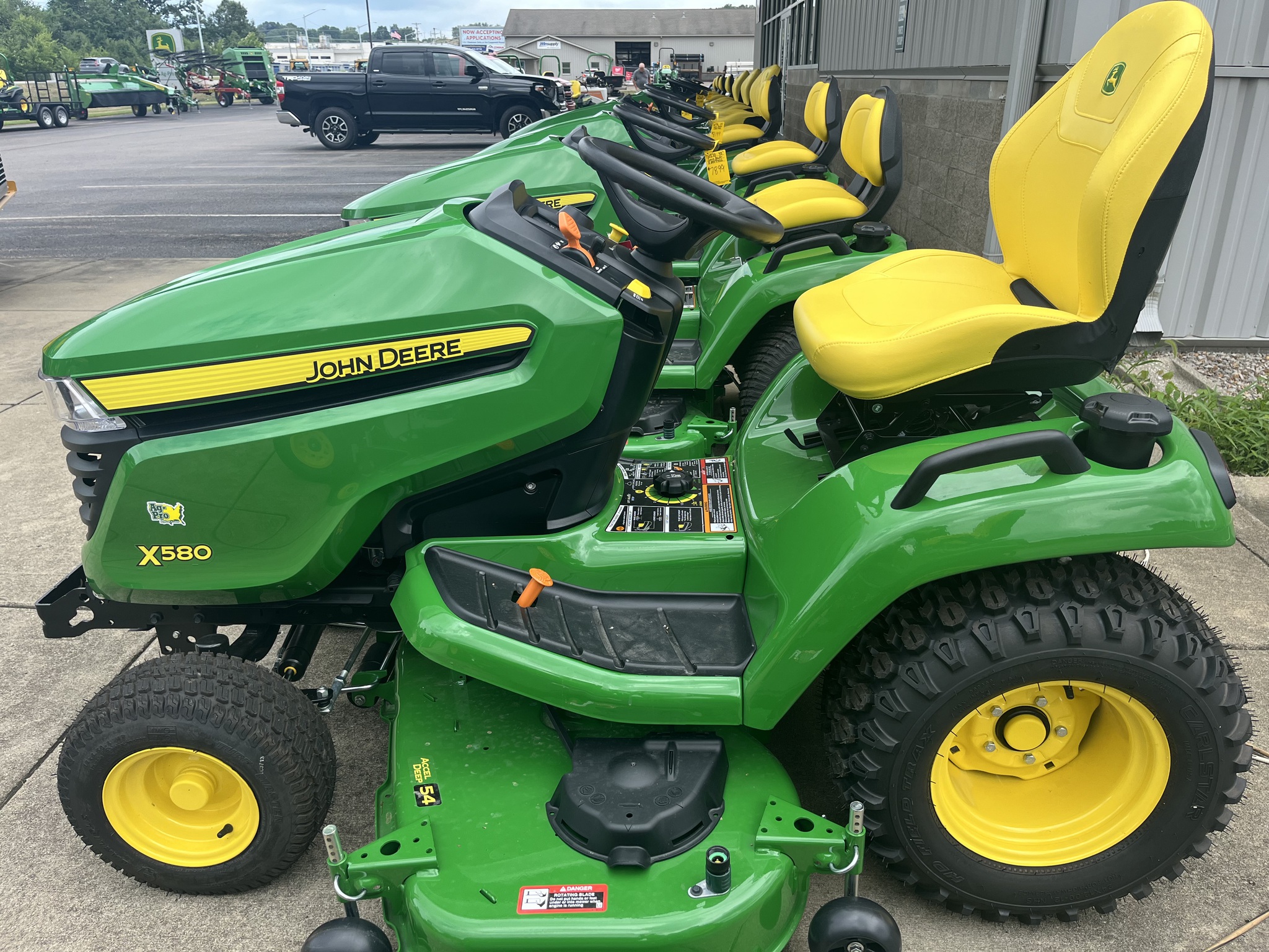 2025 John Deere X580A Image 1