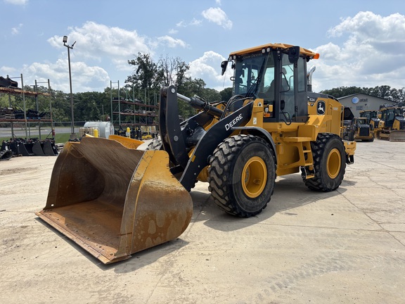 Photo of a 2024 John Deere 624 P