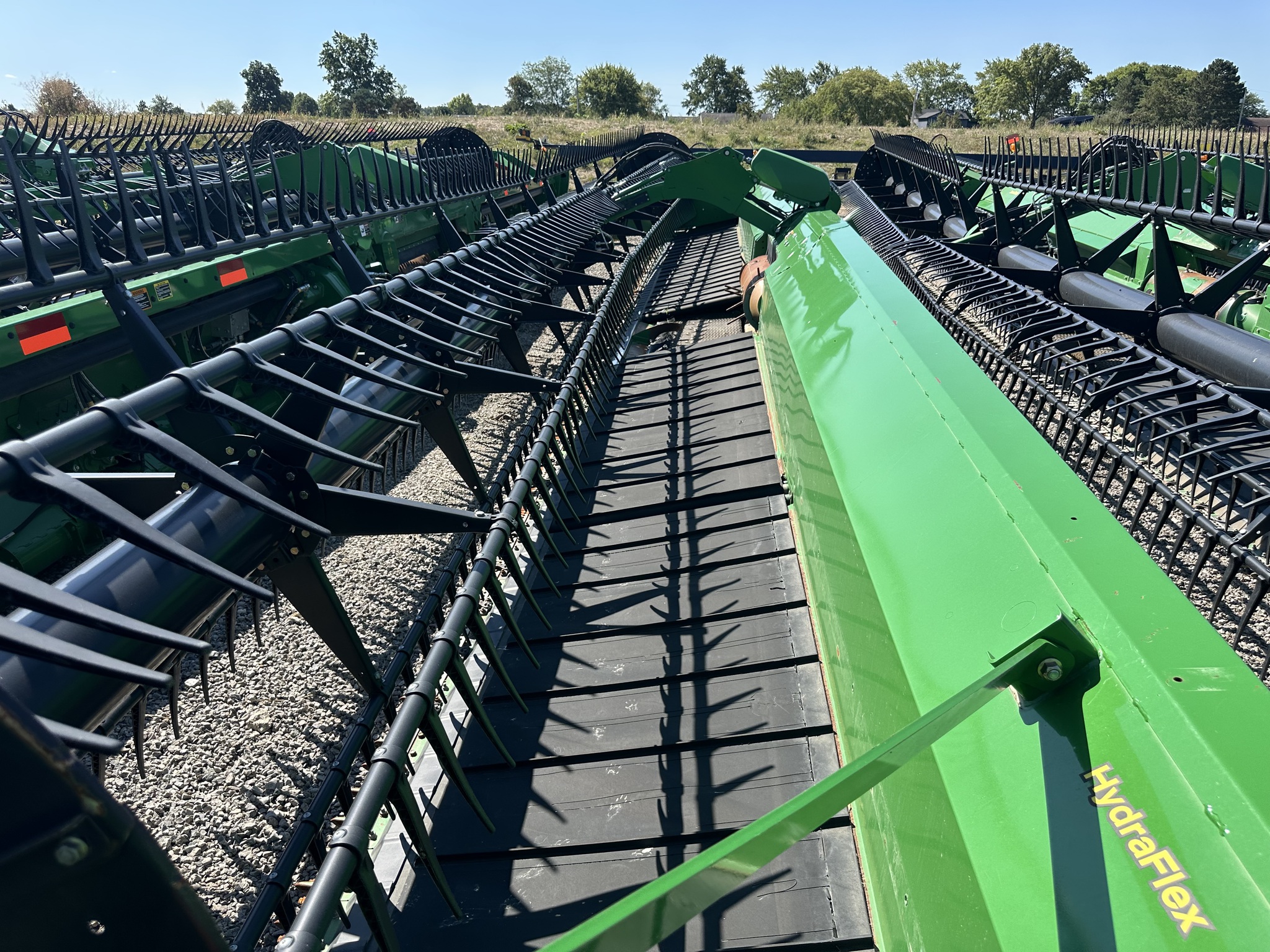 2016 John Deere 645FD Image 3