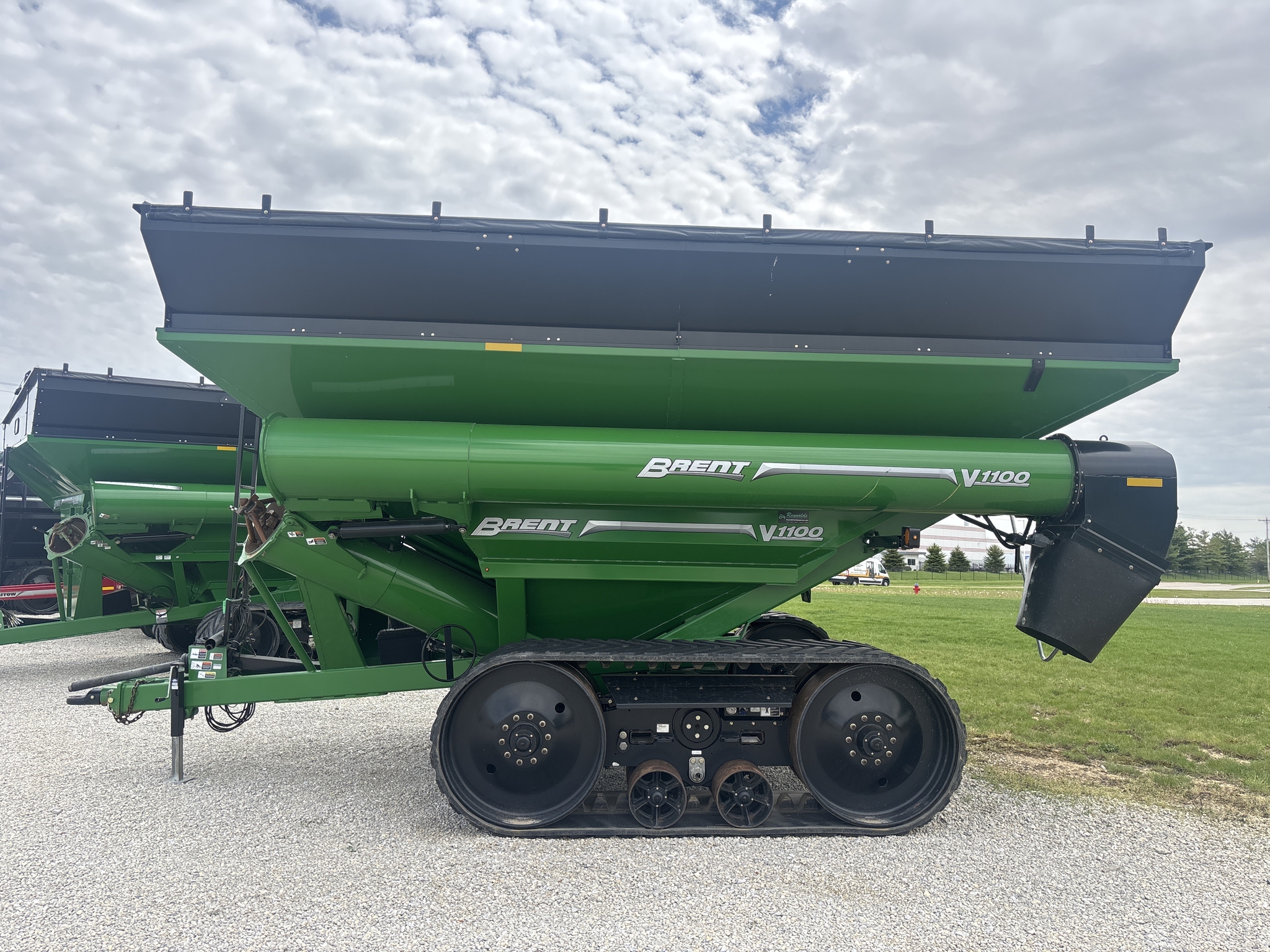 Used 2018 Brent V1100 Grain Carts at Koenig Equipment in Greenville, OH - PhotoXL1
