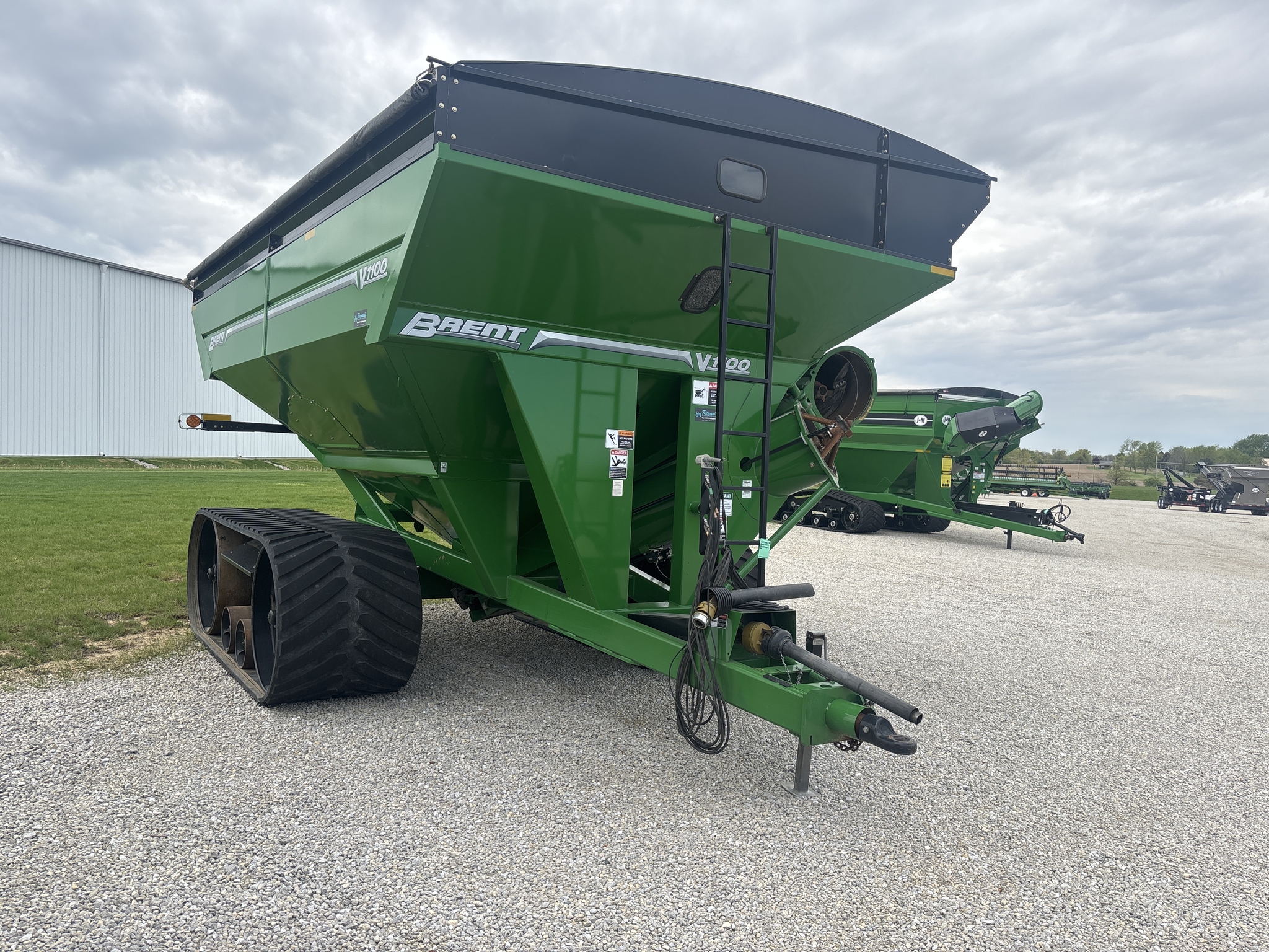Used 2018 Brent V1100 Grain Carts at Koenig Equipment in Greenville, OH - PhotoXL6