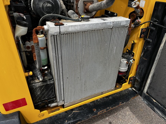 2023 Gehl R220 - Photo17