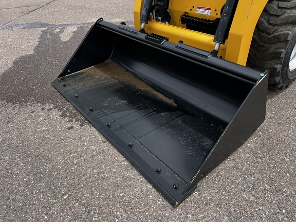 2023 Gehl R220 - Photo20