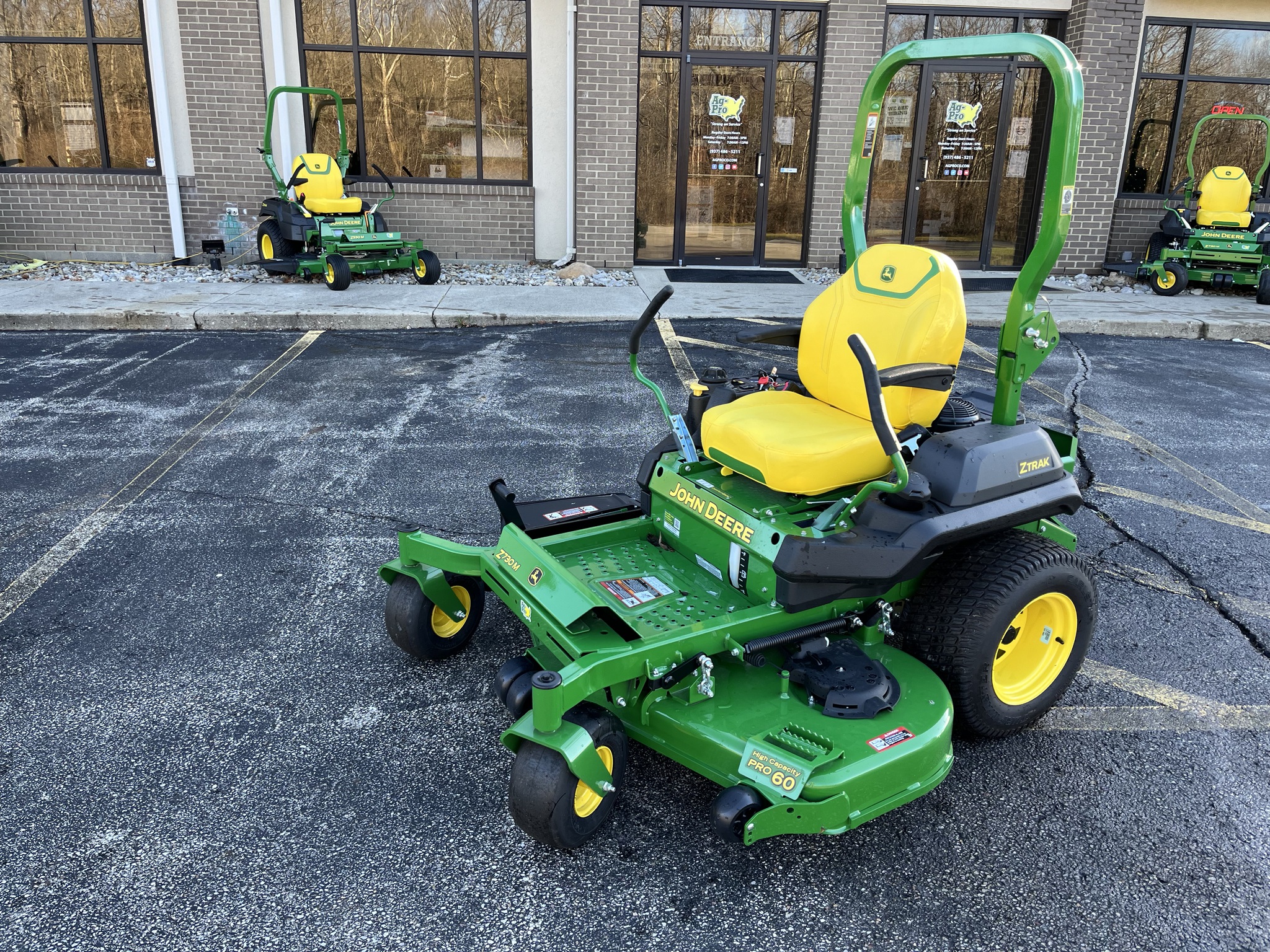 2024 John Deere Z730M Image 1