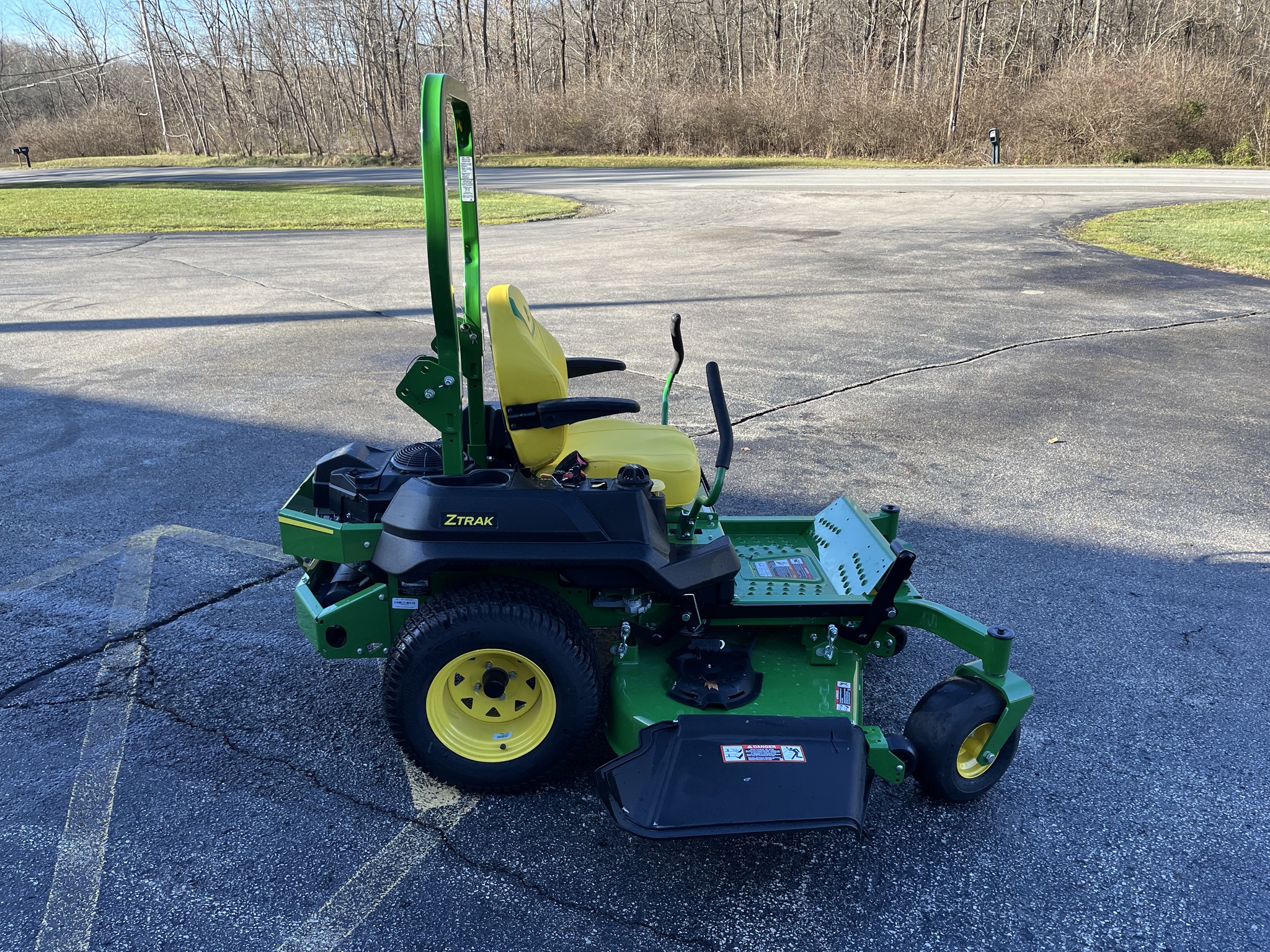 2024 John Deere Z730M Image 6