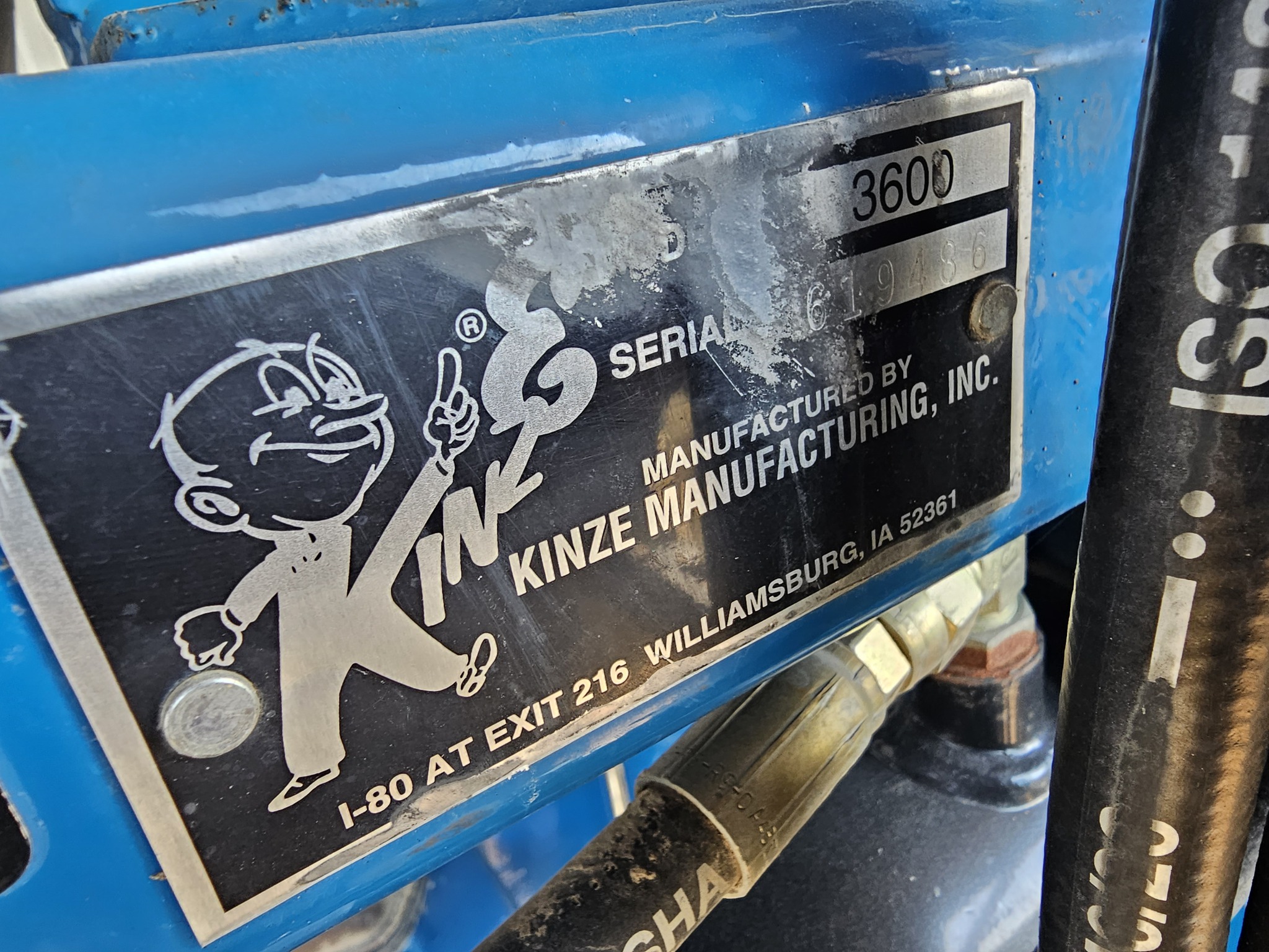  2005 Kinze 3600 at Heritage Tractor in Rockport, IL
