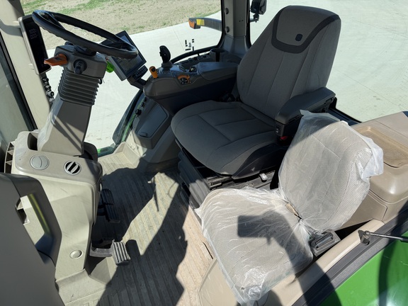 2023 John Deere 7R 210 - Photo25