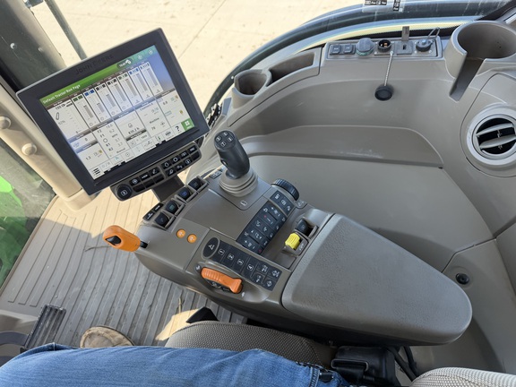 2023 John Deere 7R 210 - Photo28
