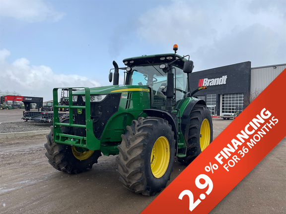 Photo of a 2017 John Deere 7210R