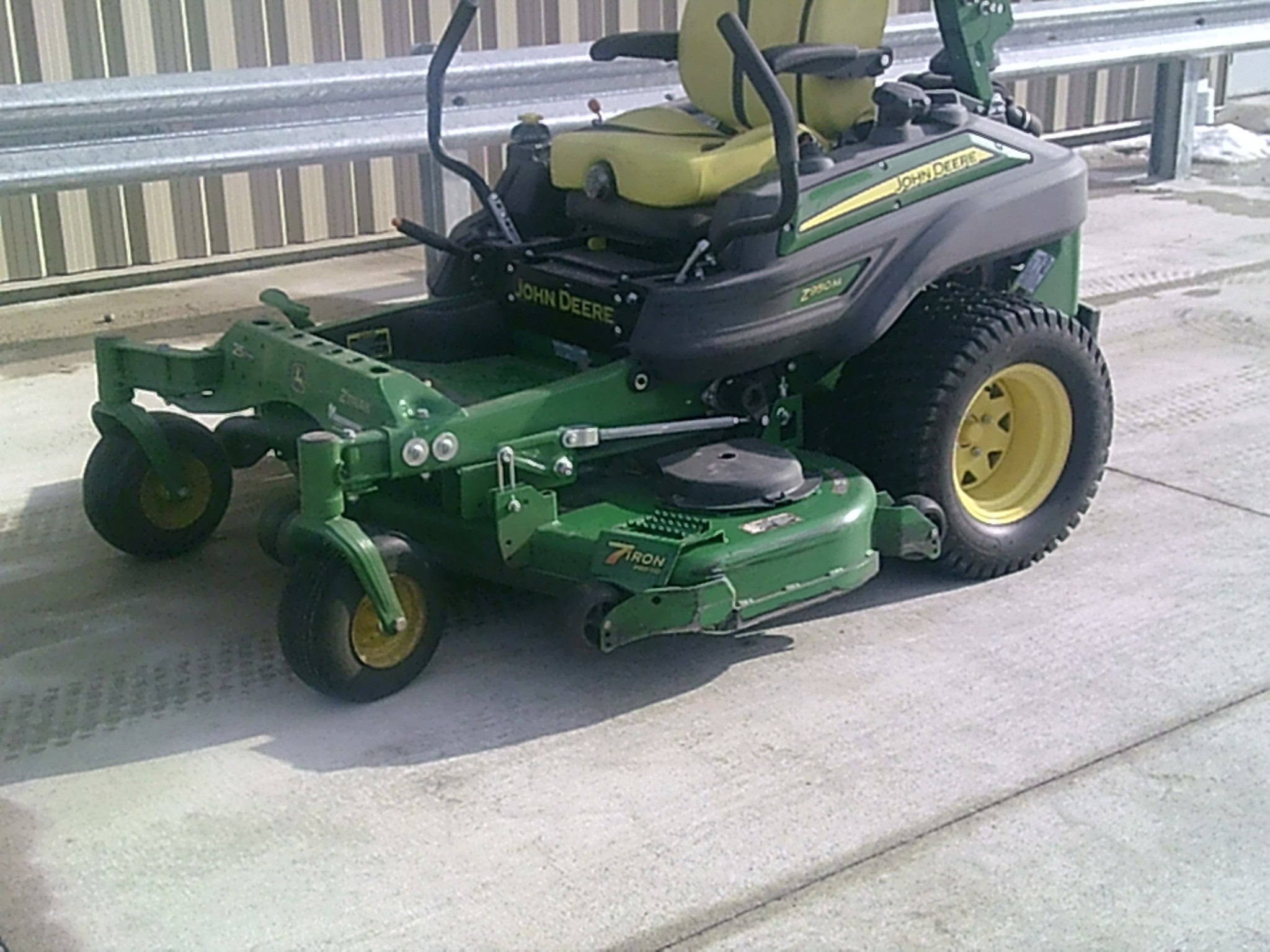 2022 John Deere Z950M Image 6