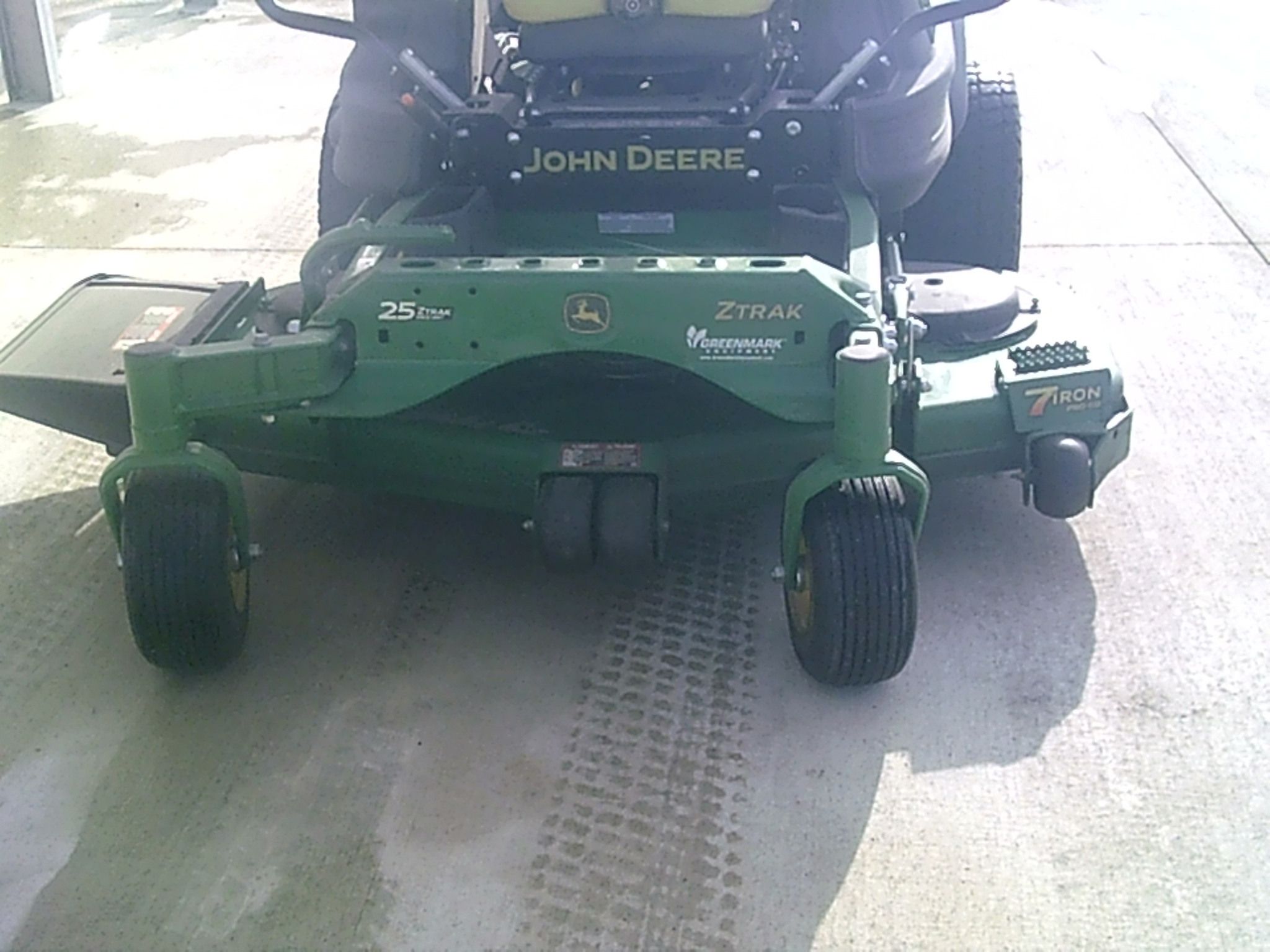 2022 John Deere Z950M Image 7