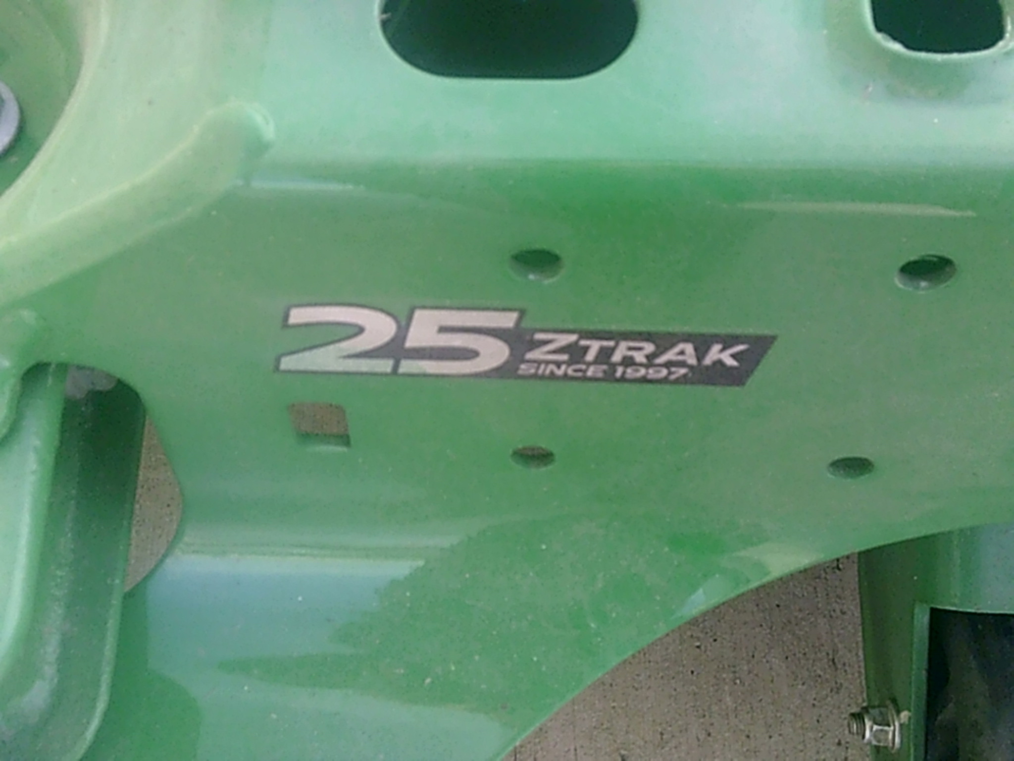 2022 John Deere Z950M Image 8