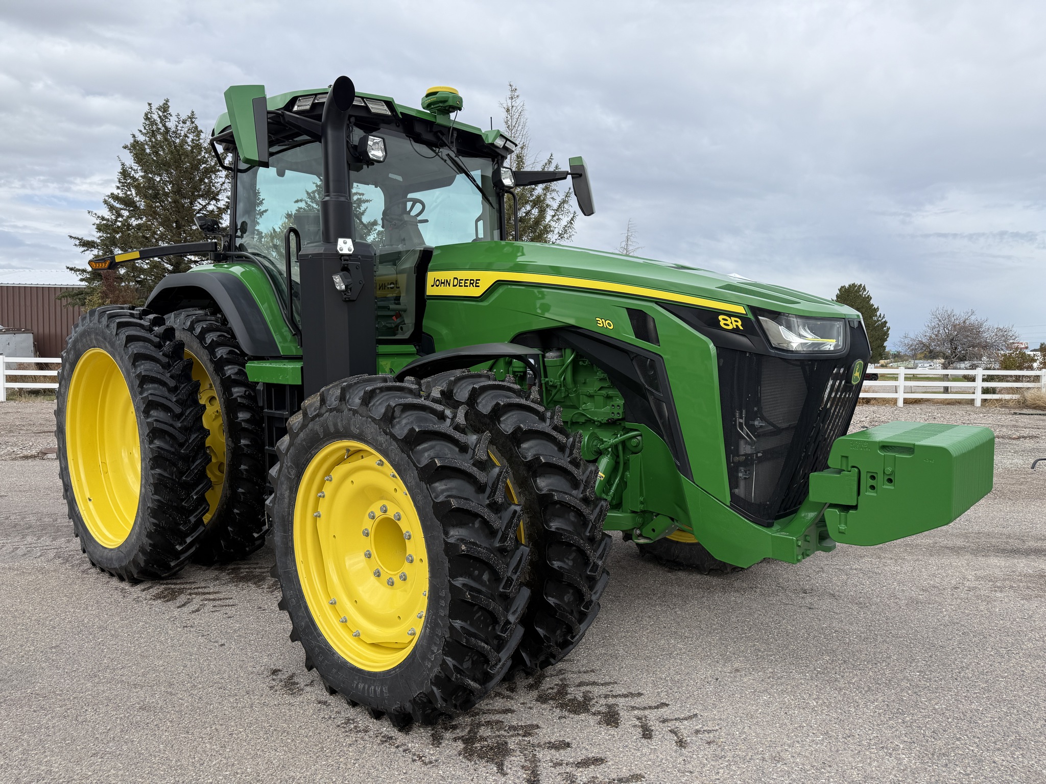 2023 John Deere 8R 310 Image 7