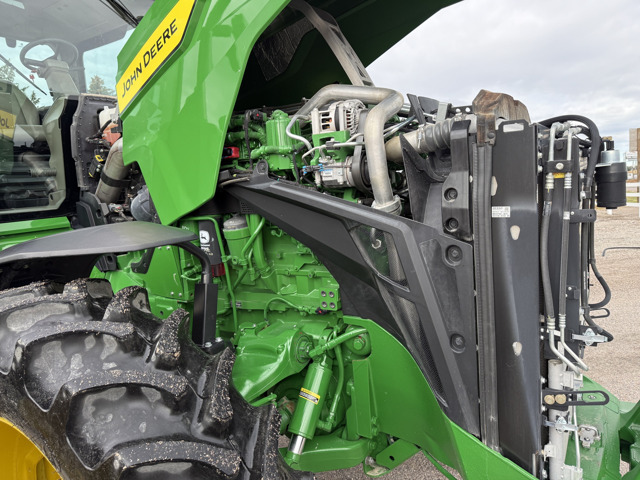 2023 John Deere 8R 310 Image 26