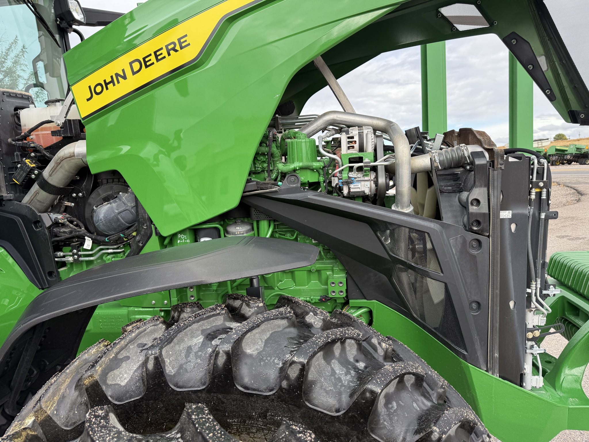 2023 John Deere 8R 310 Image 27
