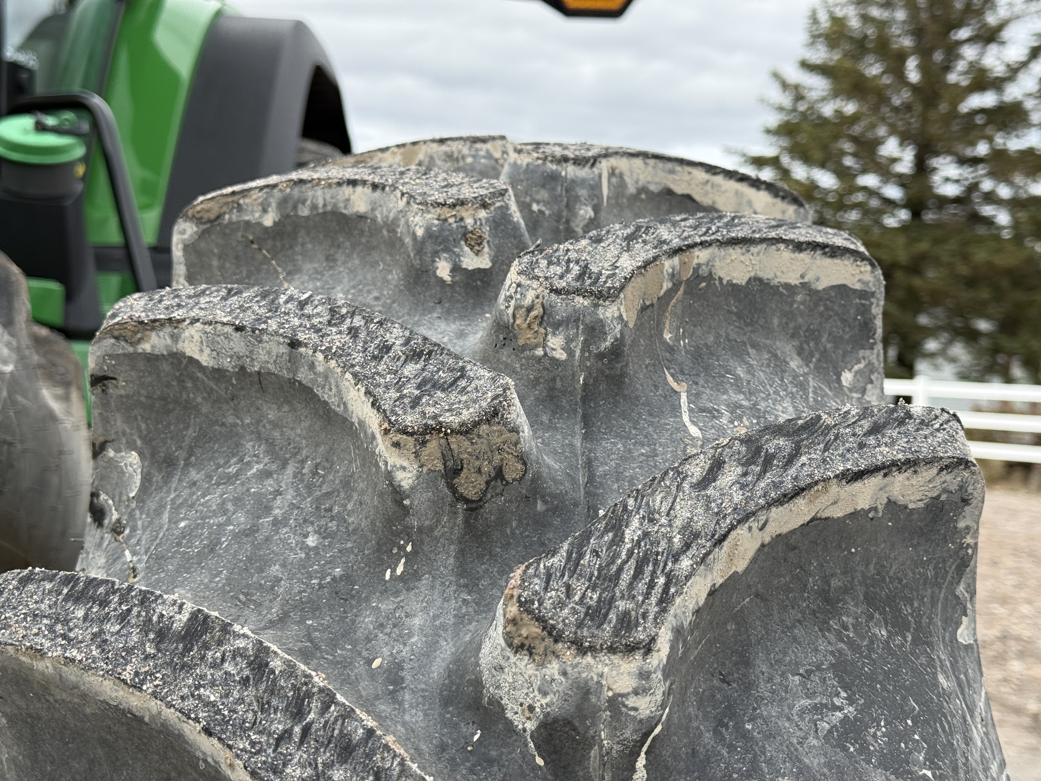 2023 John Deere 8R 310 Image 37