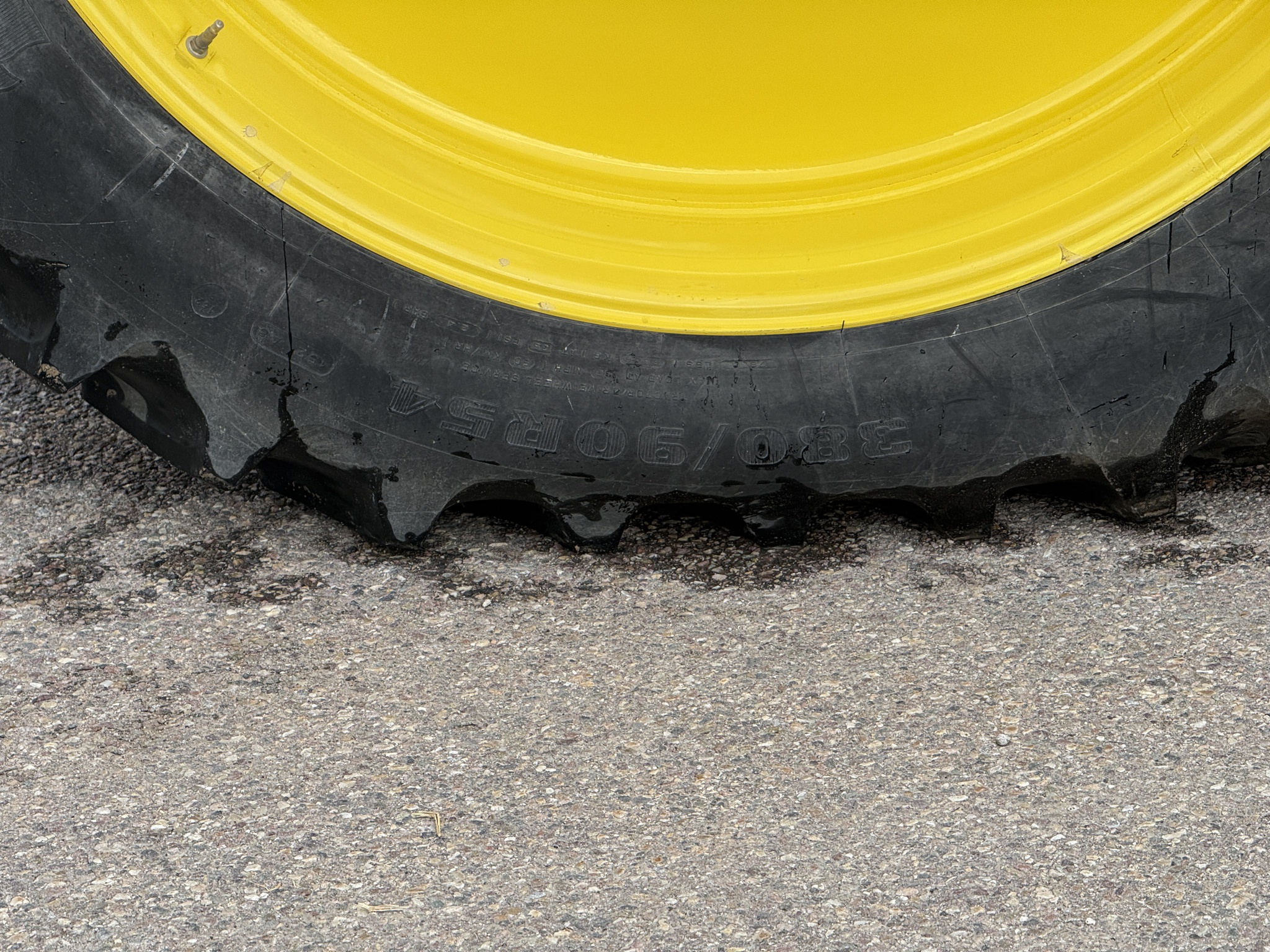 2023 John Deere 8R 310 Image 42