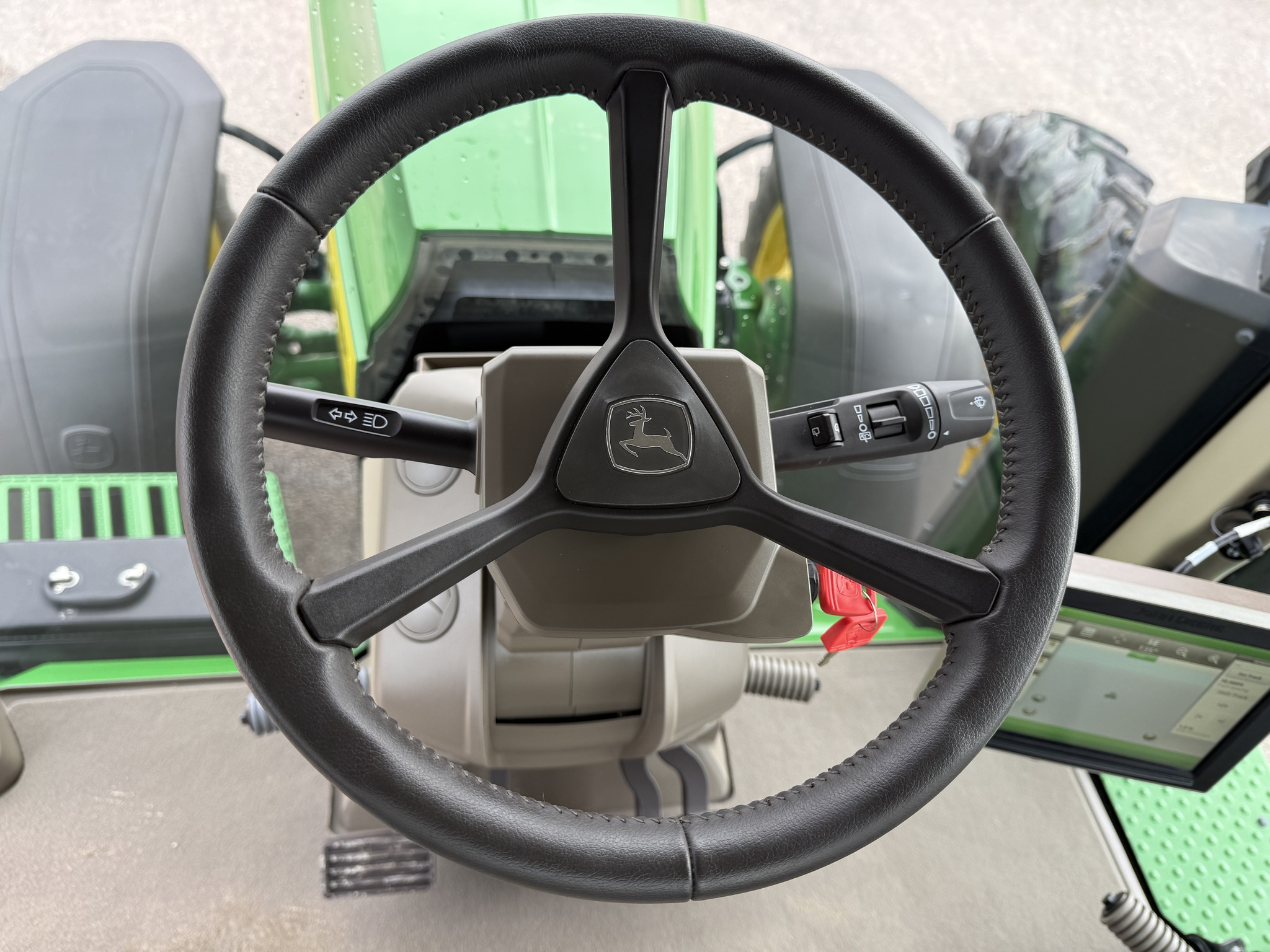 2023 John Deere 8R 310 Image 11