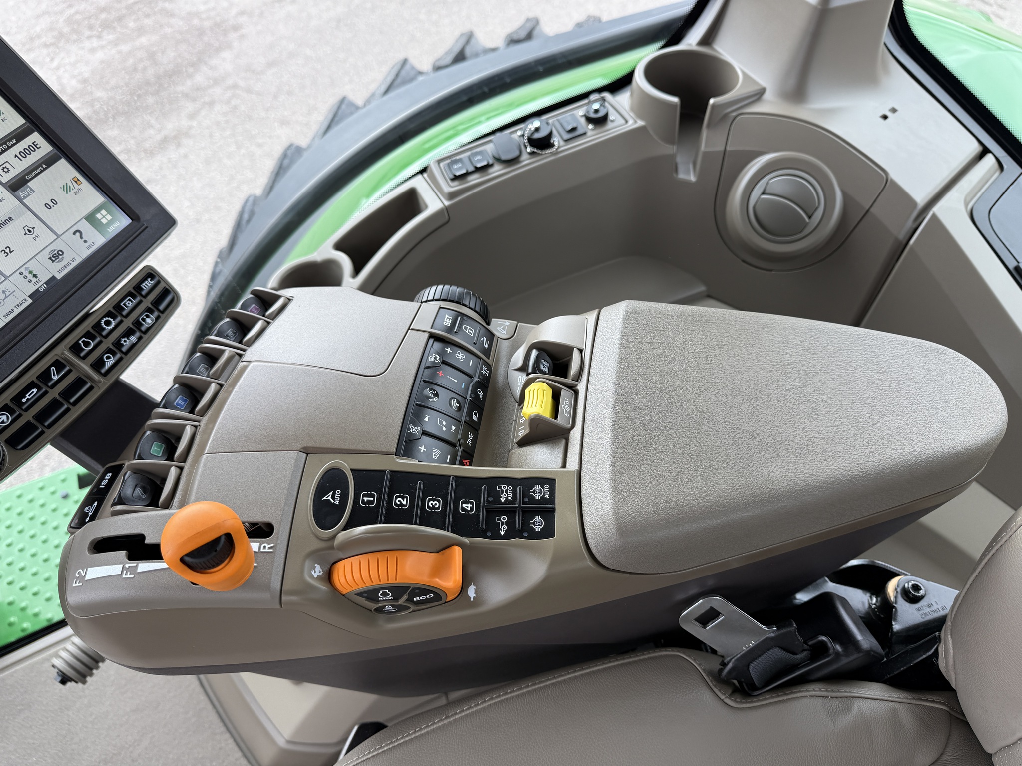 2023 John Deere 8R 310 Image 14