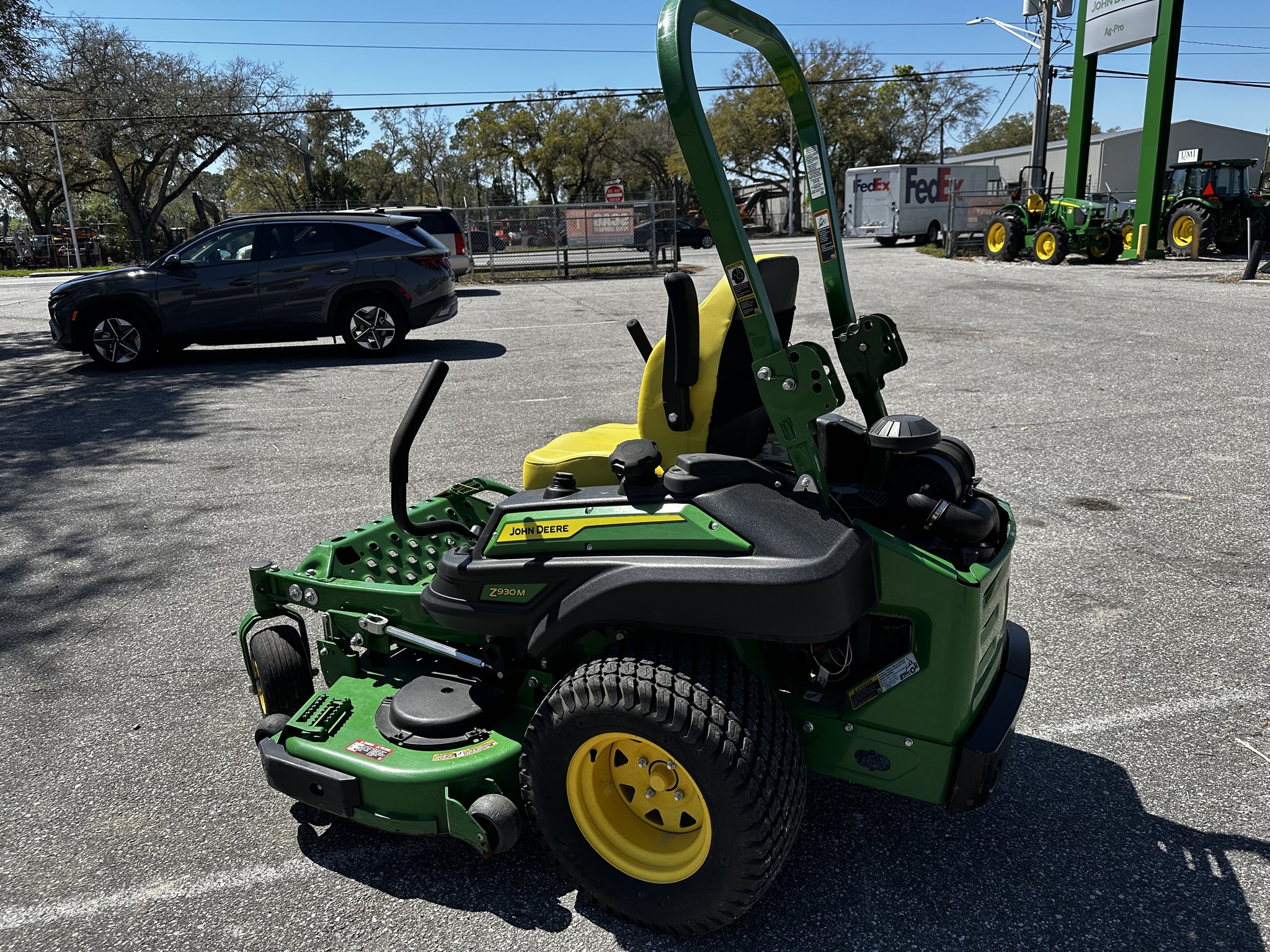 2024 John Deere Z930M Image 2
