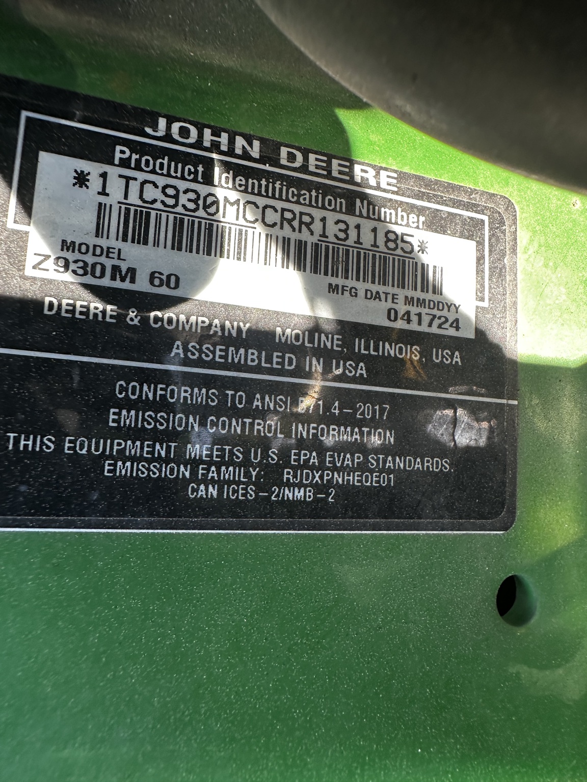 2024 John Deere Z930M Image 11