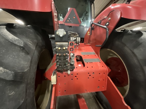 Photo of 2011 Versatile 400