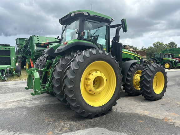 2024 John Deere 8R 370 Photo 2