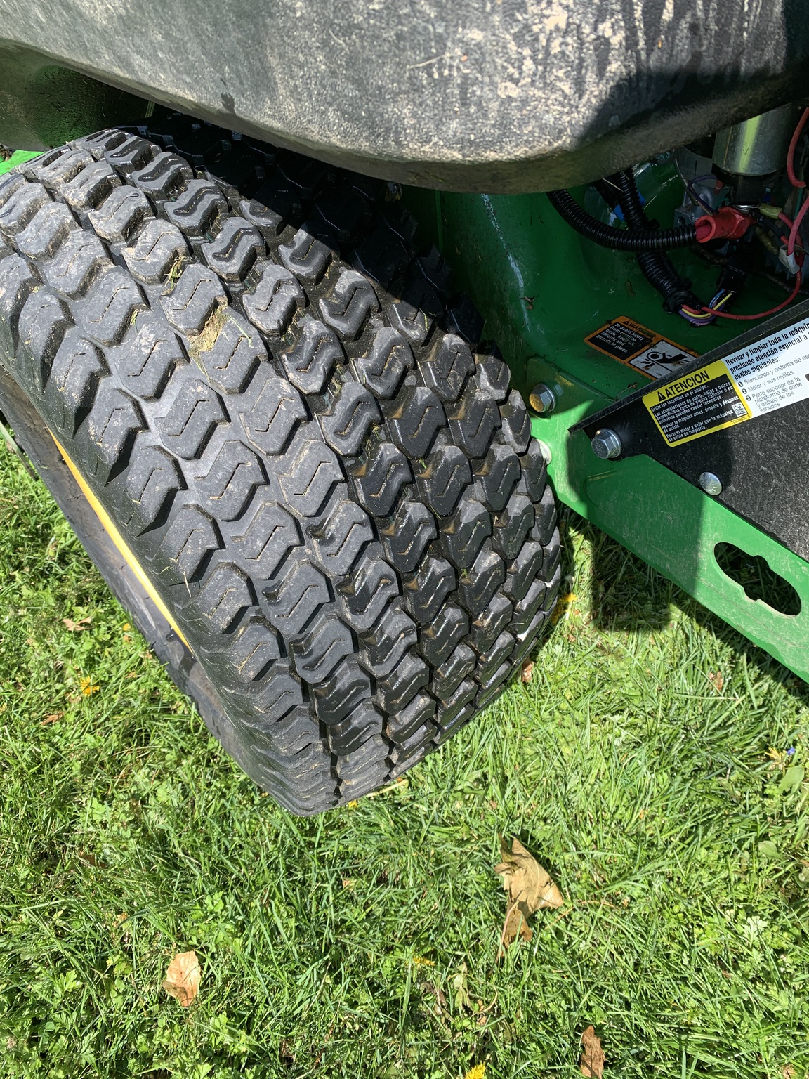2023 John Deere Z930M Image 14