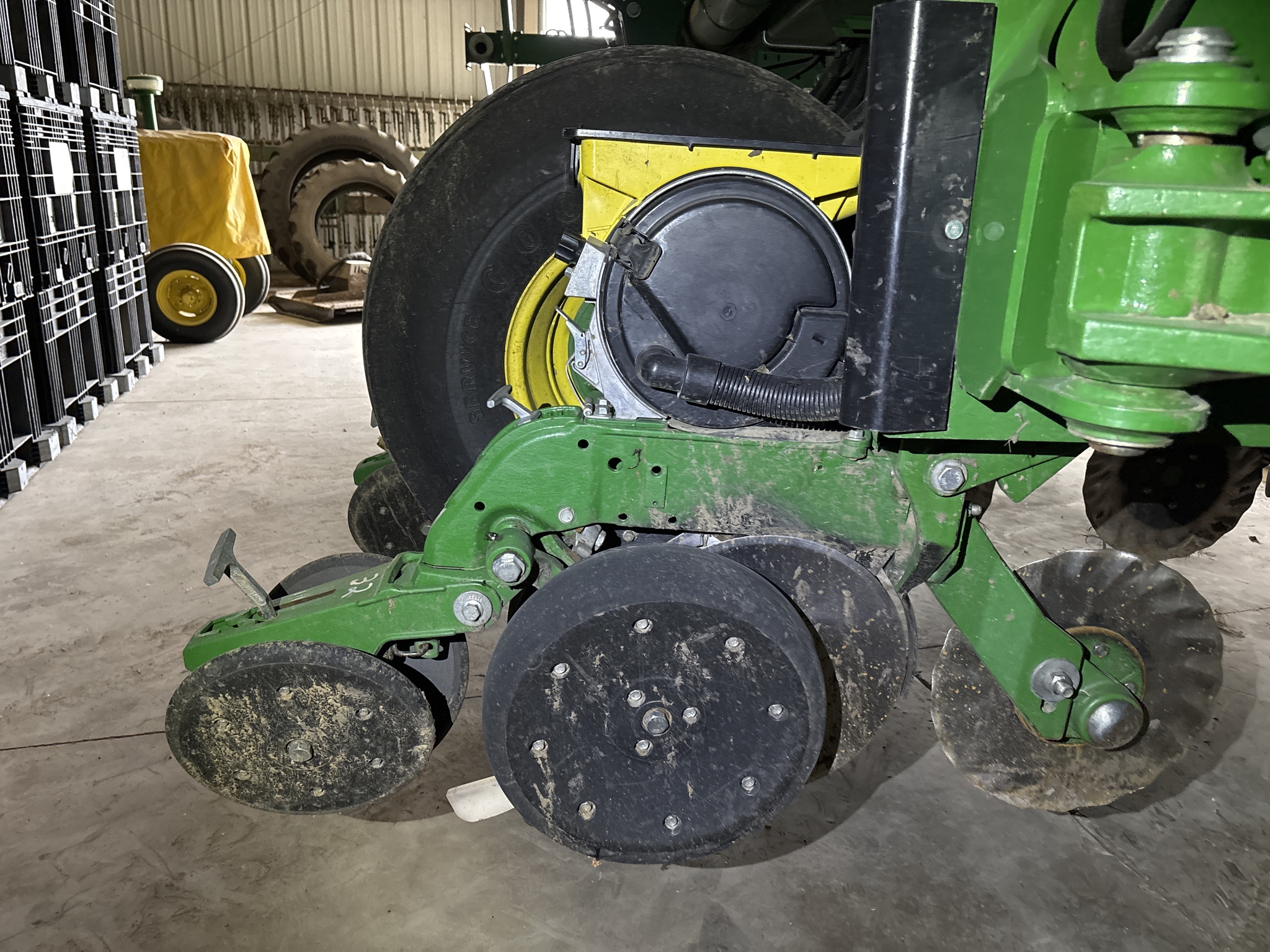 Used 2020 John Deere 1795 Planters: Drawn at Koenig Equipment in Anna, OH - PhotoXL5