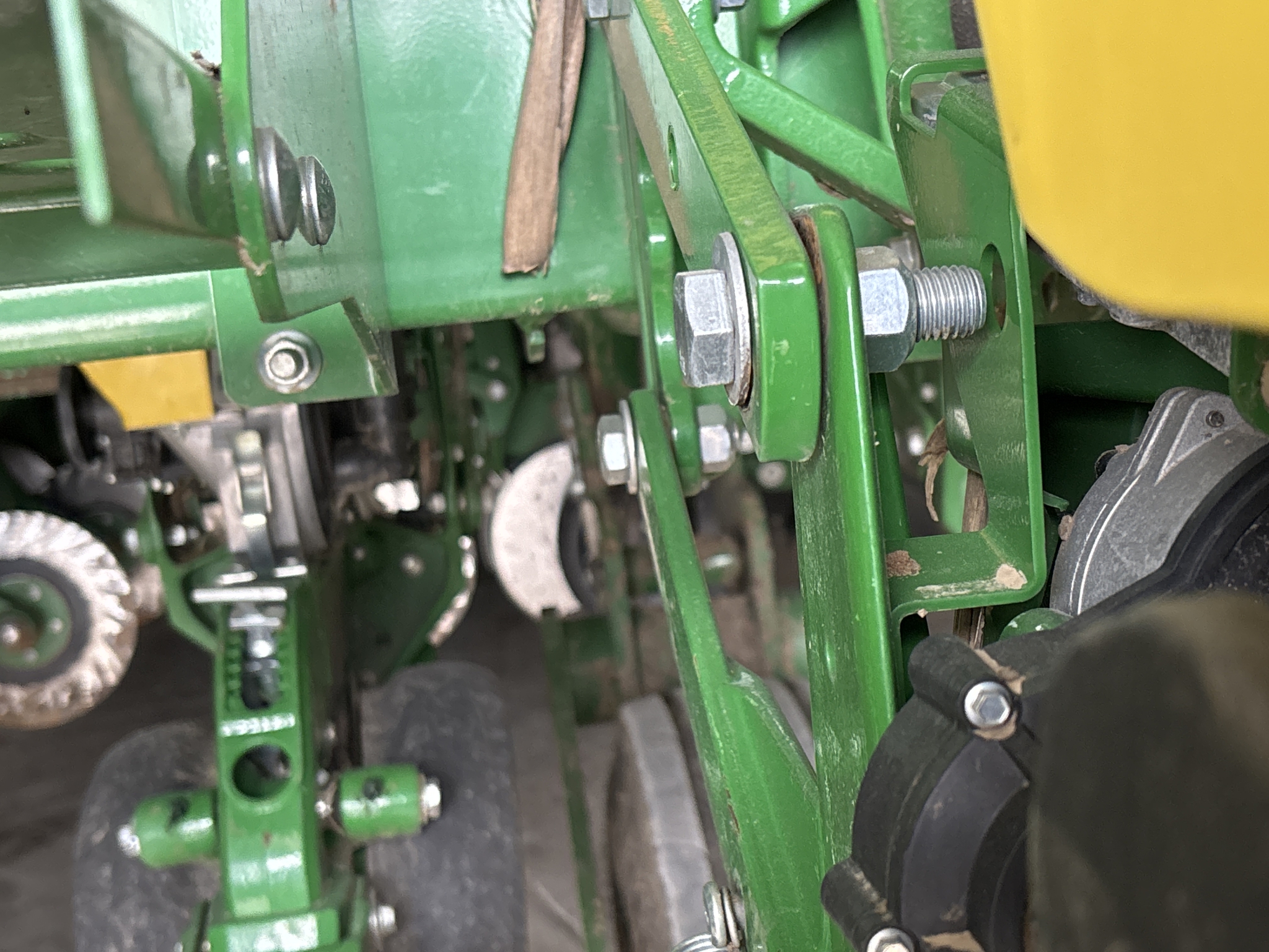 Used 2020 John Deere 1795 Planters: Drawn at Koenig Equipment in Anna, OH - PhotoXL9