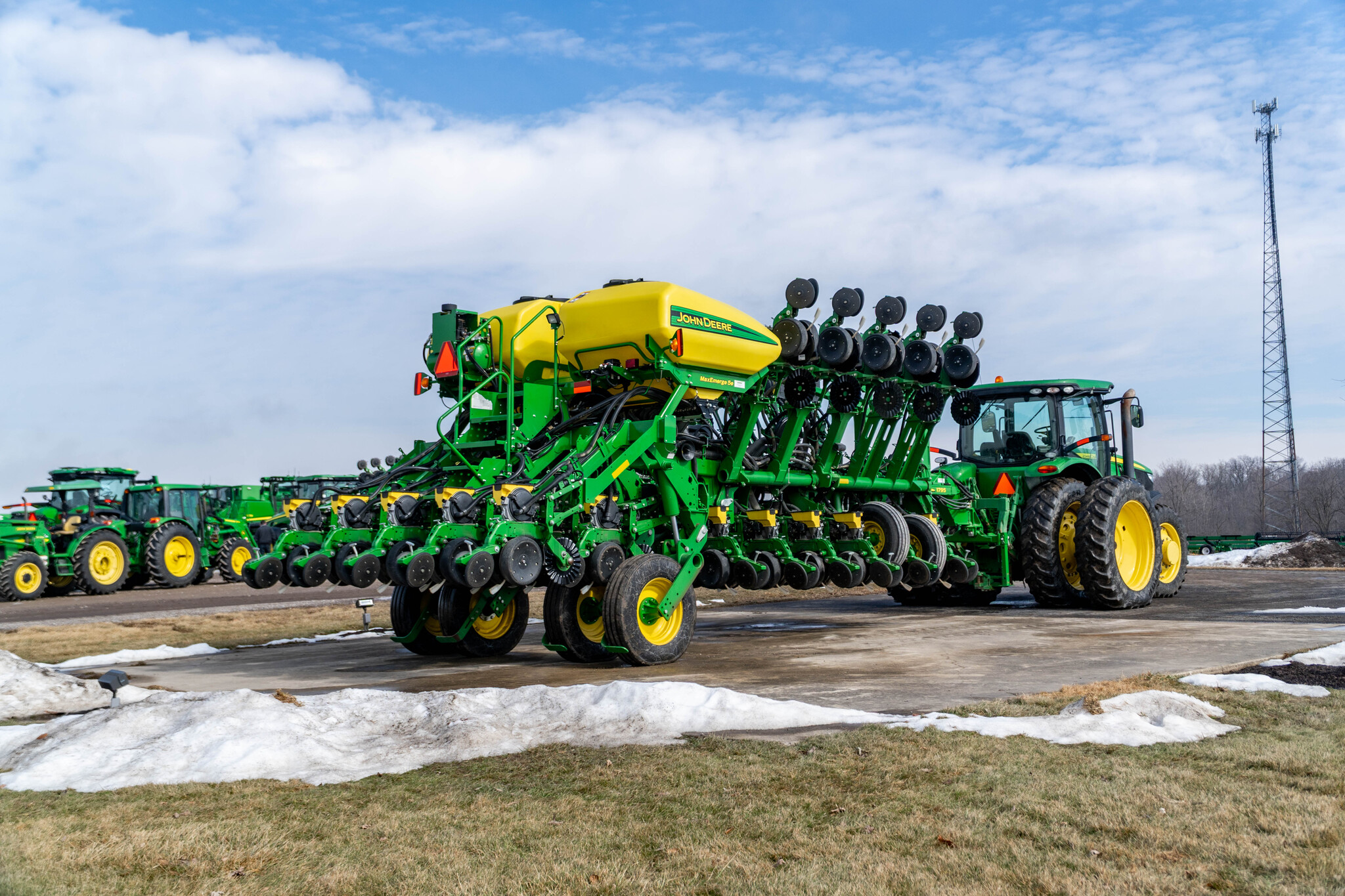 Used 2020 John Deere 1795 Planters: Drawn at Koenig Equipment in Anna, OH - PhotoXL0