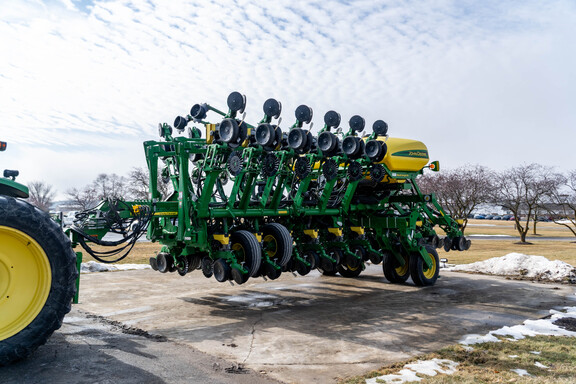 Used 2020 John Deere 1795 Planters: Drawn at Koenig Equipment in Anna, OH - Photo3